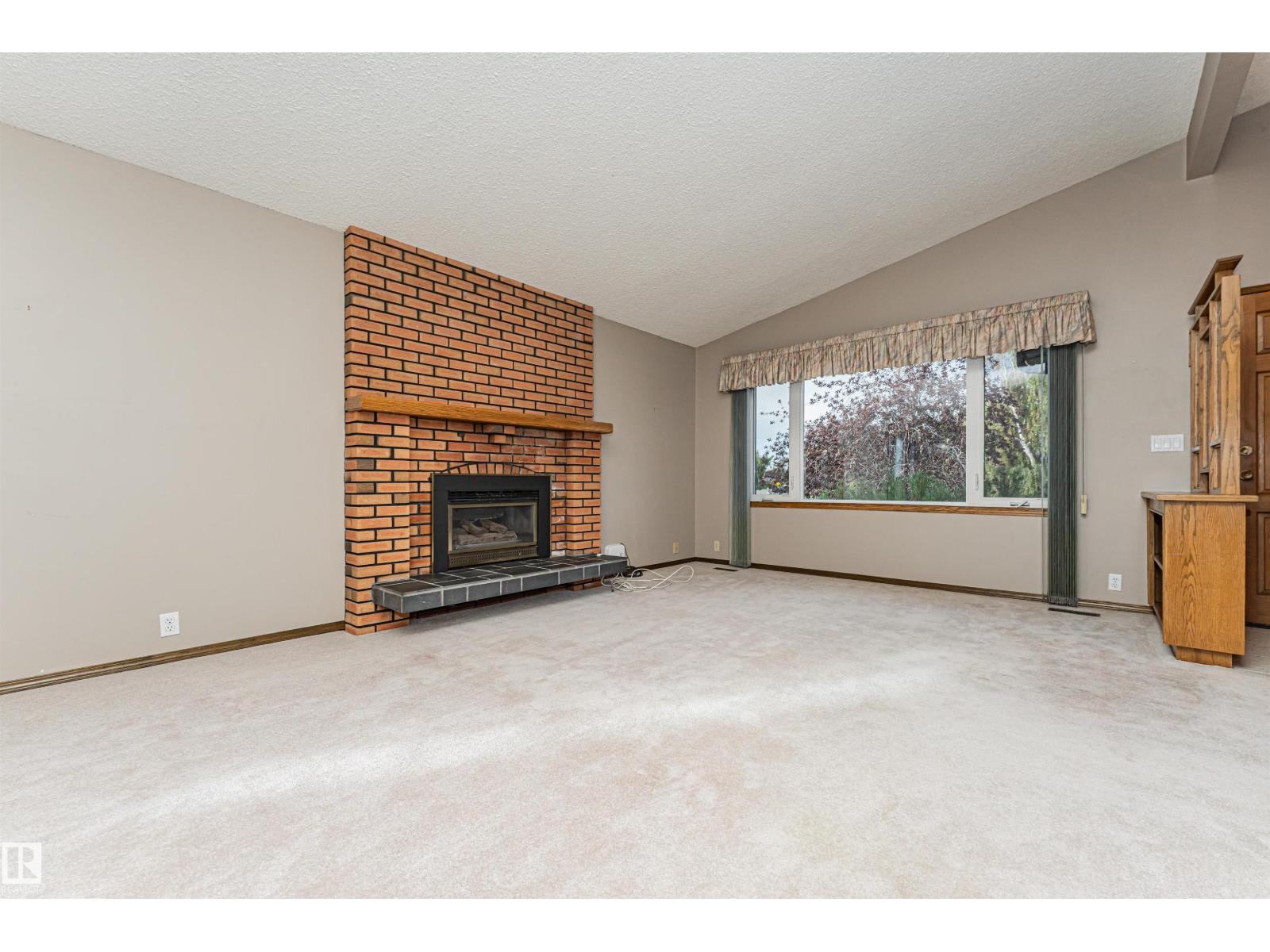 15903 111 St Nw Property Photo 7