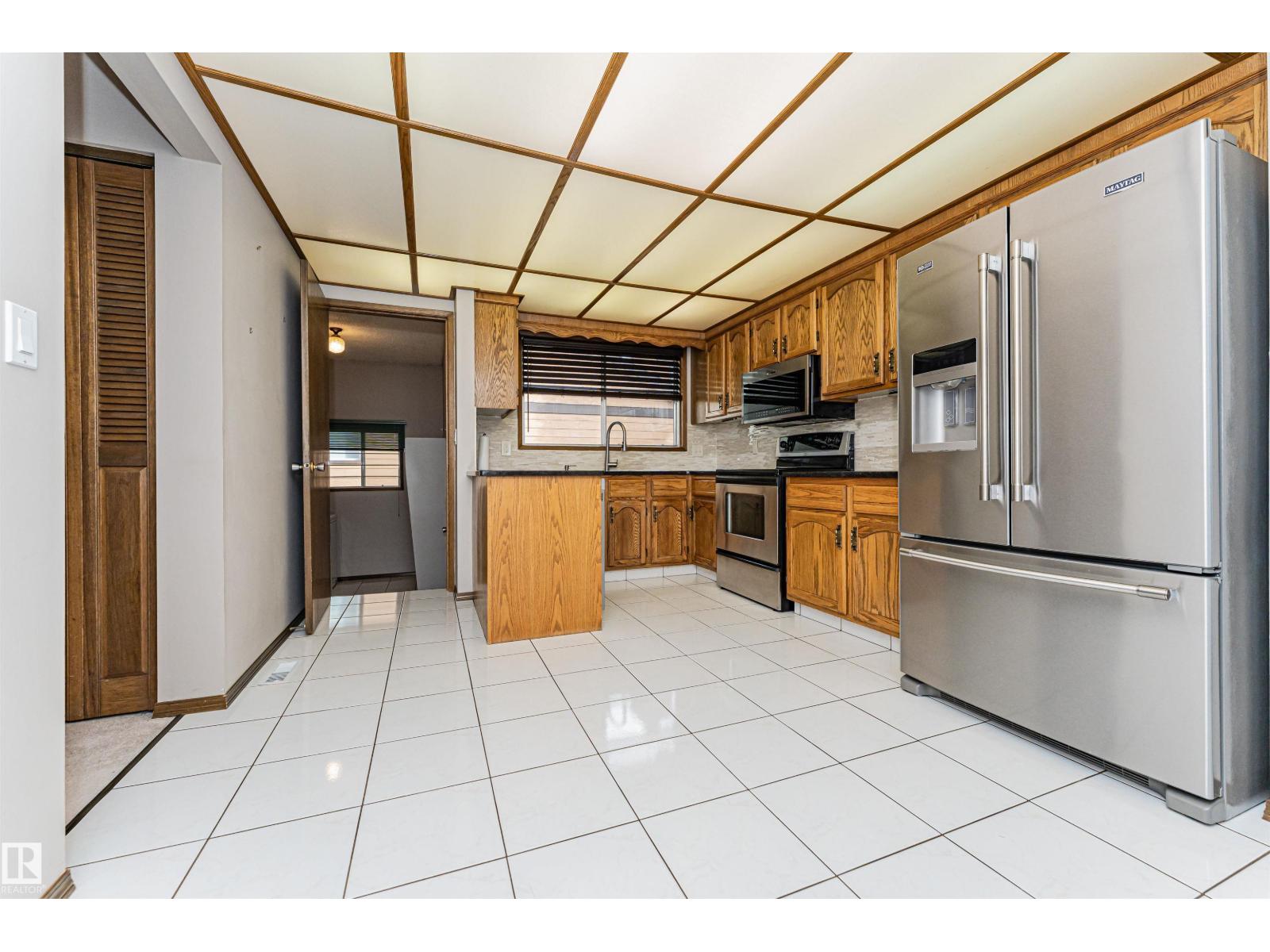 15903 111 St Nw Property Photo 13