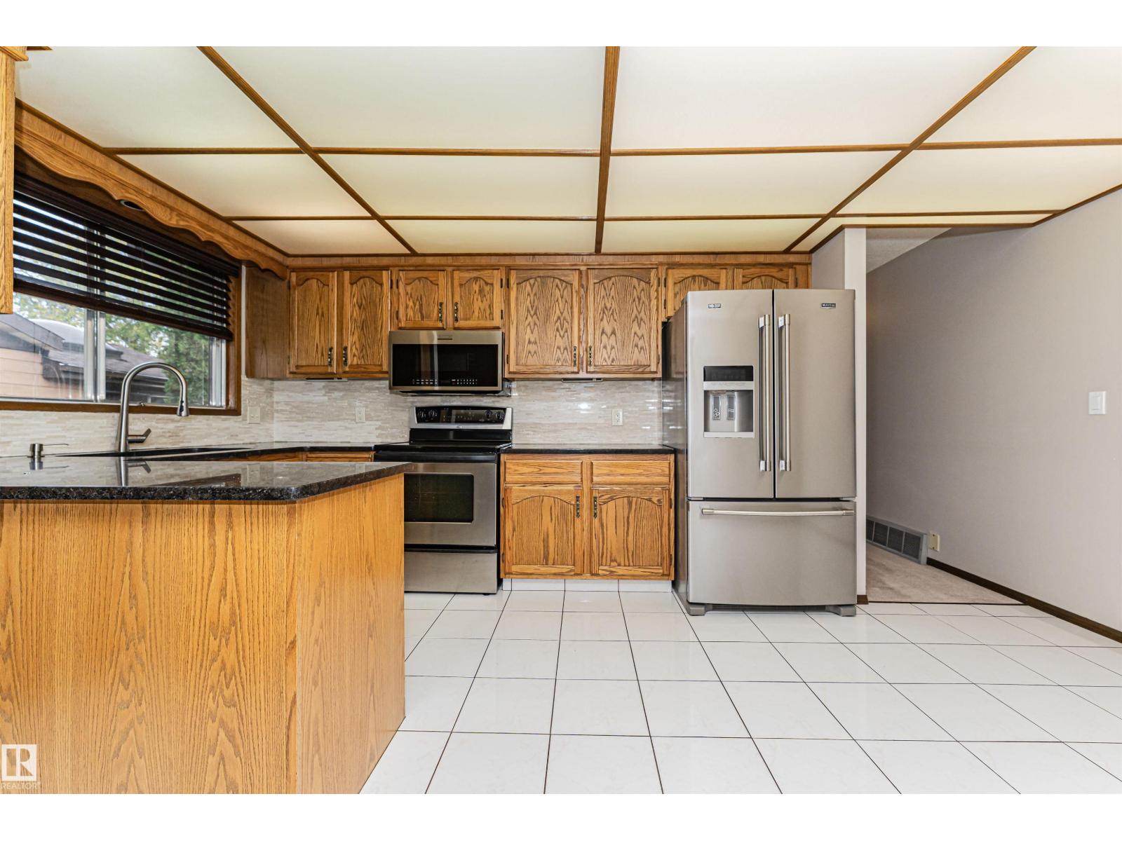 15903 111 St Nw Property Photo 16