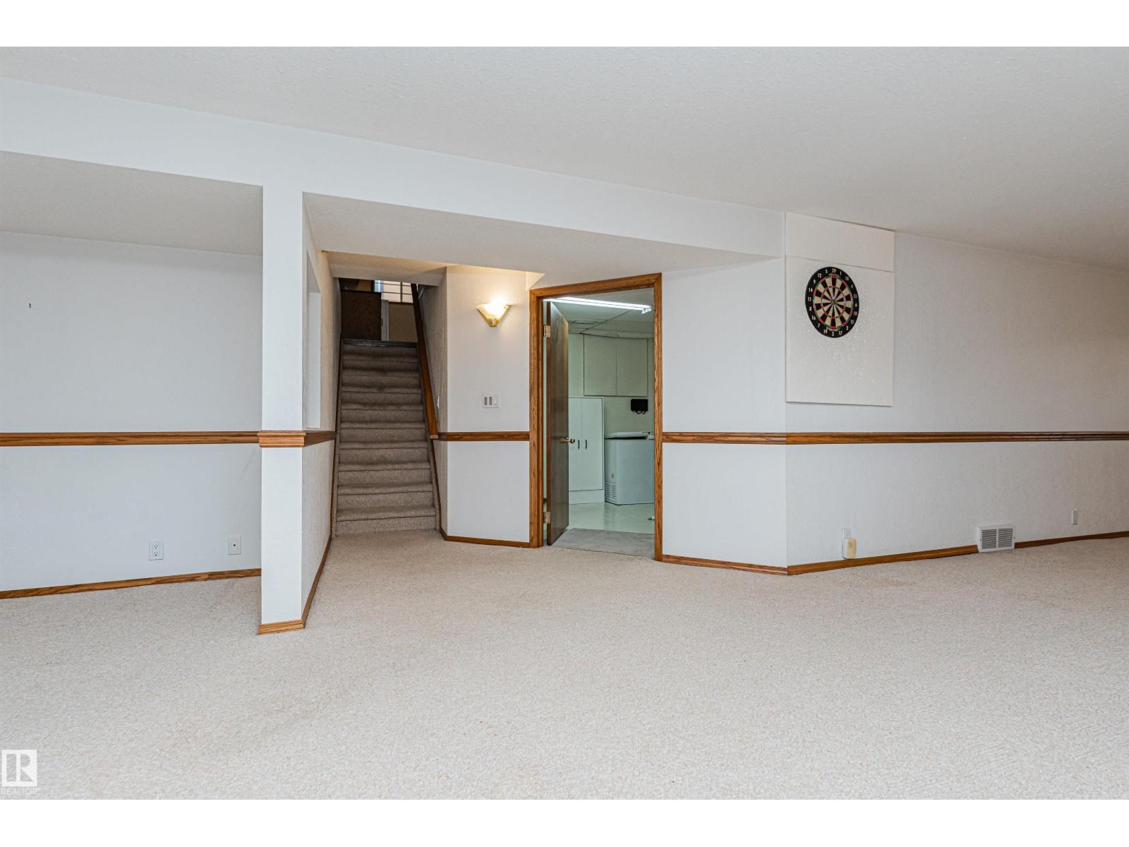 15903 111 St Nw Property Photo 30