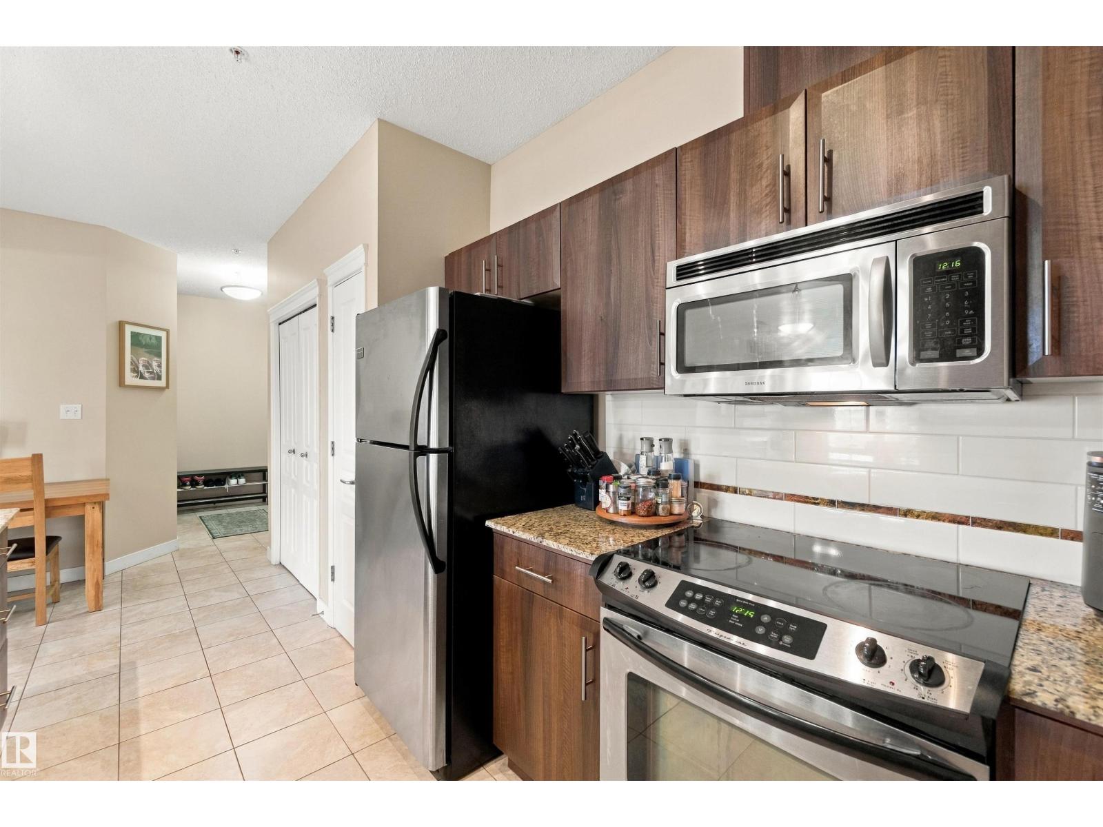 #421 10333 112 St Nw Property Photo 9
