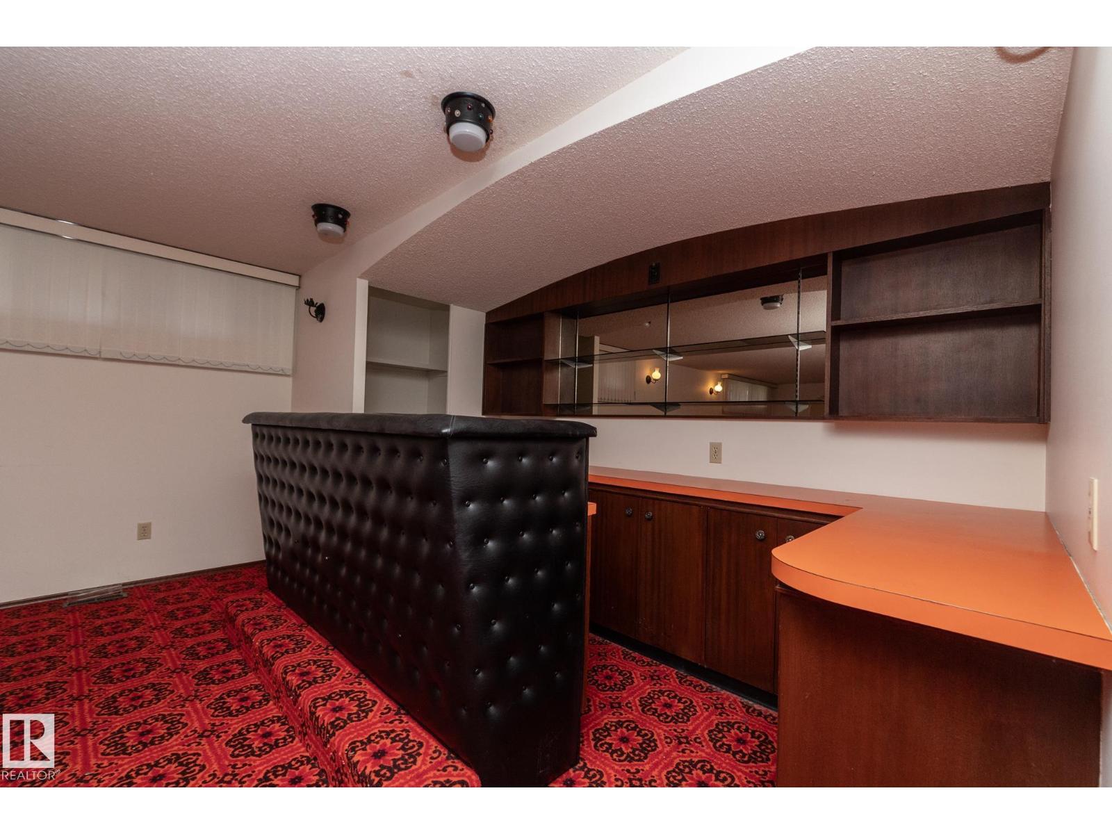 11322 52 St Nw Property Photo 40