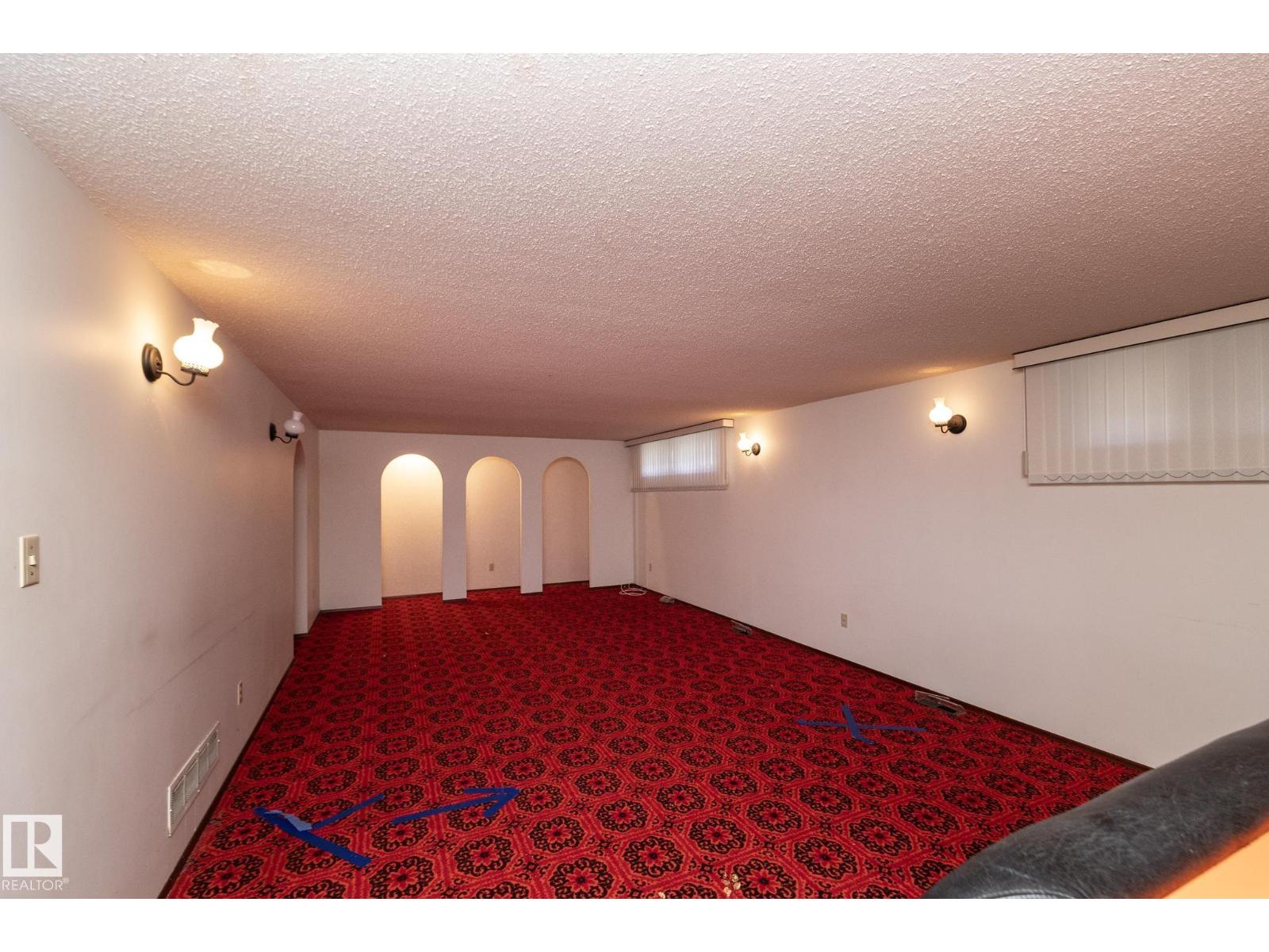 11322 52 St Nw Property Photo 41