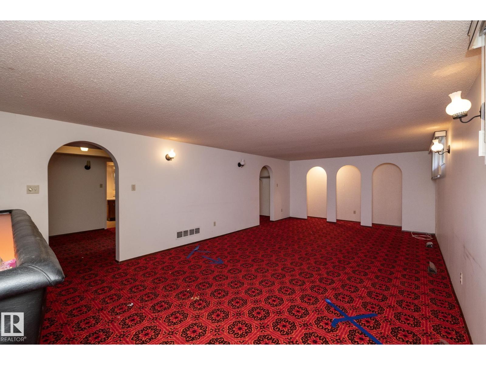 11322 52 St Nw Property Photo 42