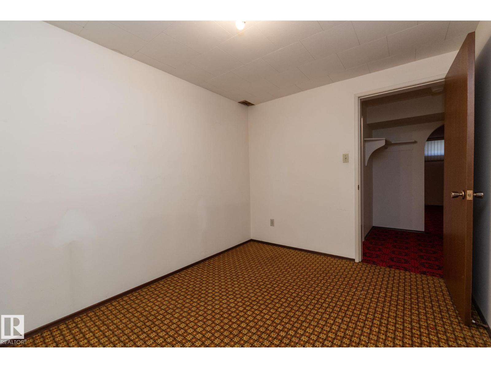 11322 52 St Nw Property Photo 51