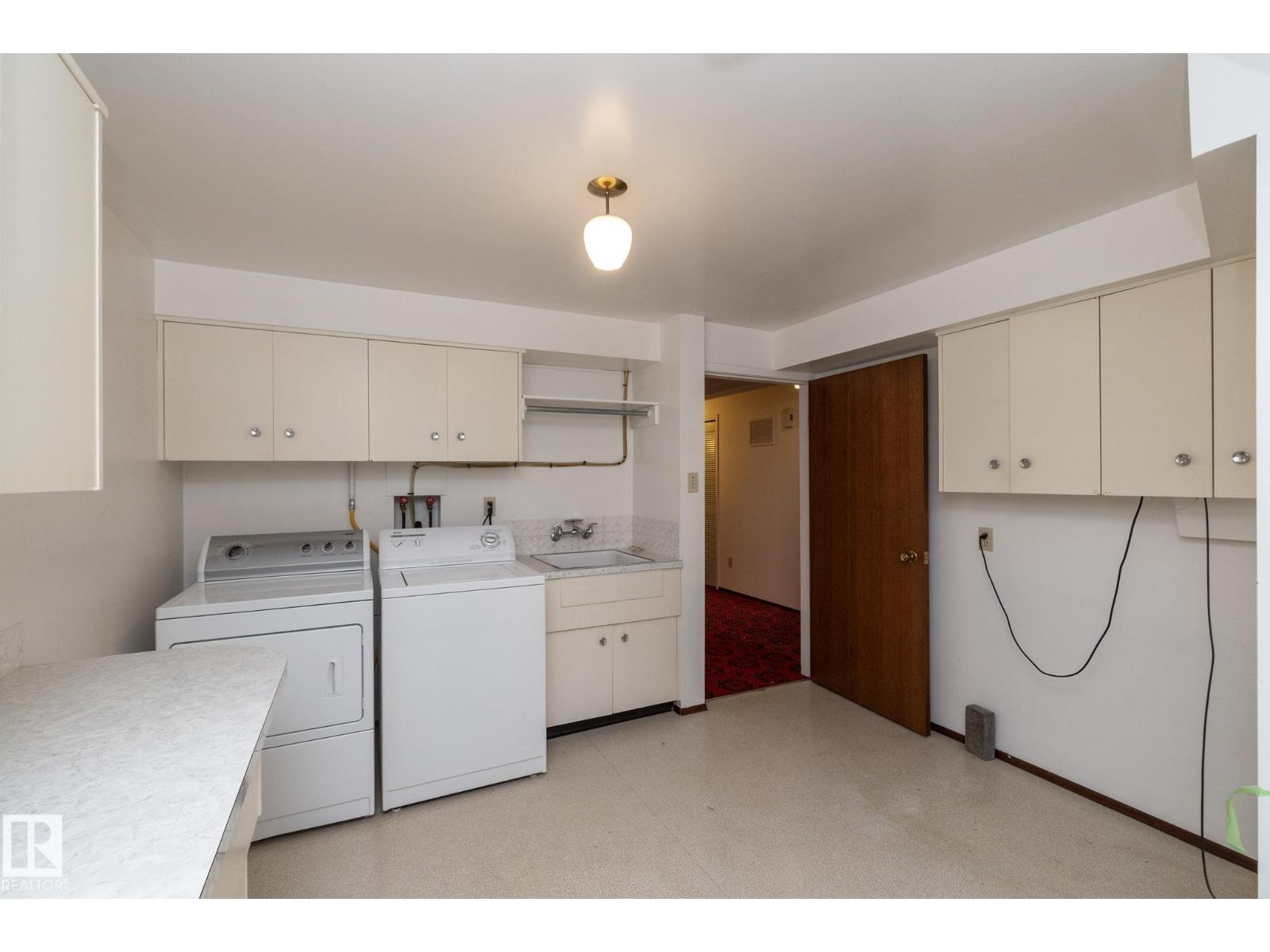 11322 52 St Nw Property Photo 55