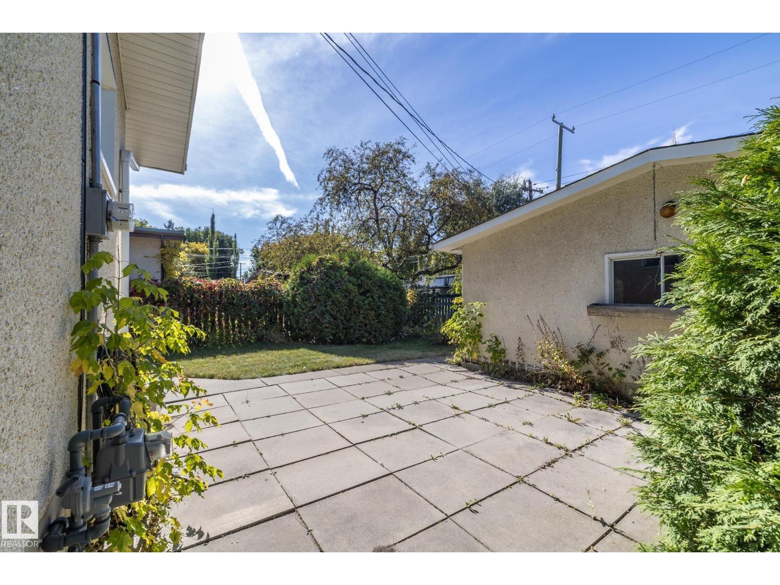 11322 52 St Nw Property Photo 61