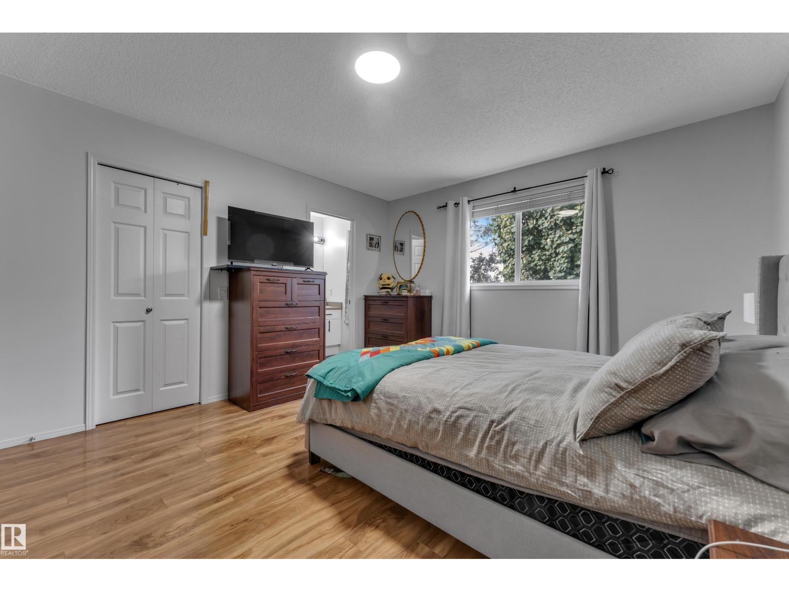 1233 Ormsby Ln Nw Property Photo 21