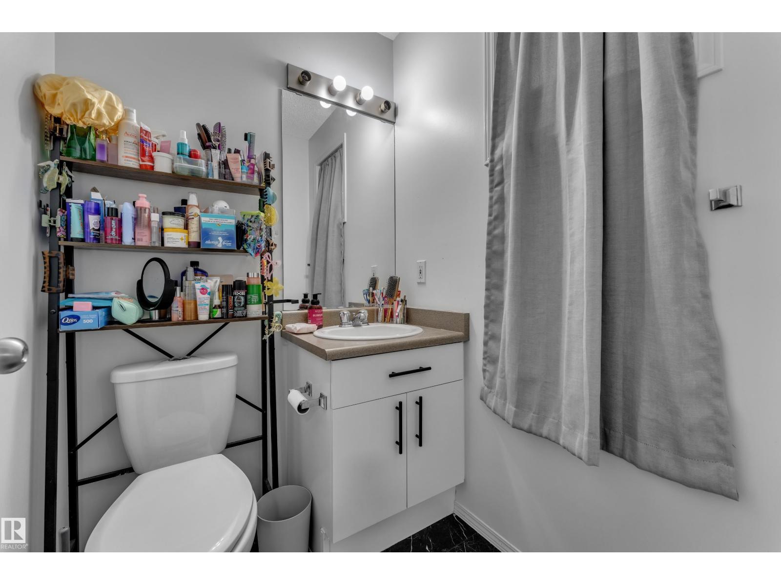 1233 Ormsby Ln Nw Property Photo 22