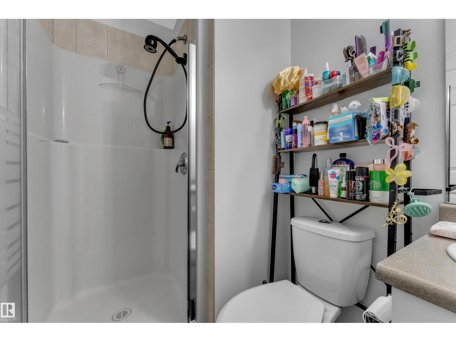 1233 Ormsby Ln Nw Property Photo 23