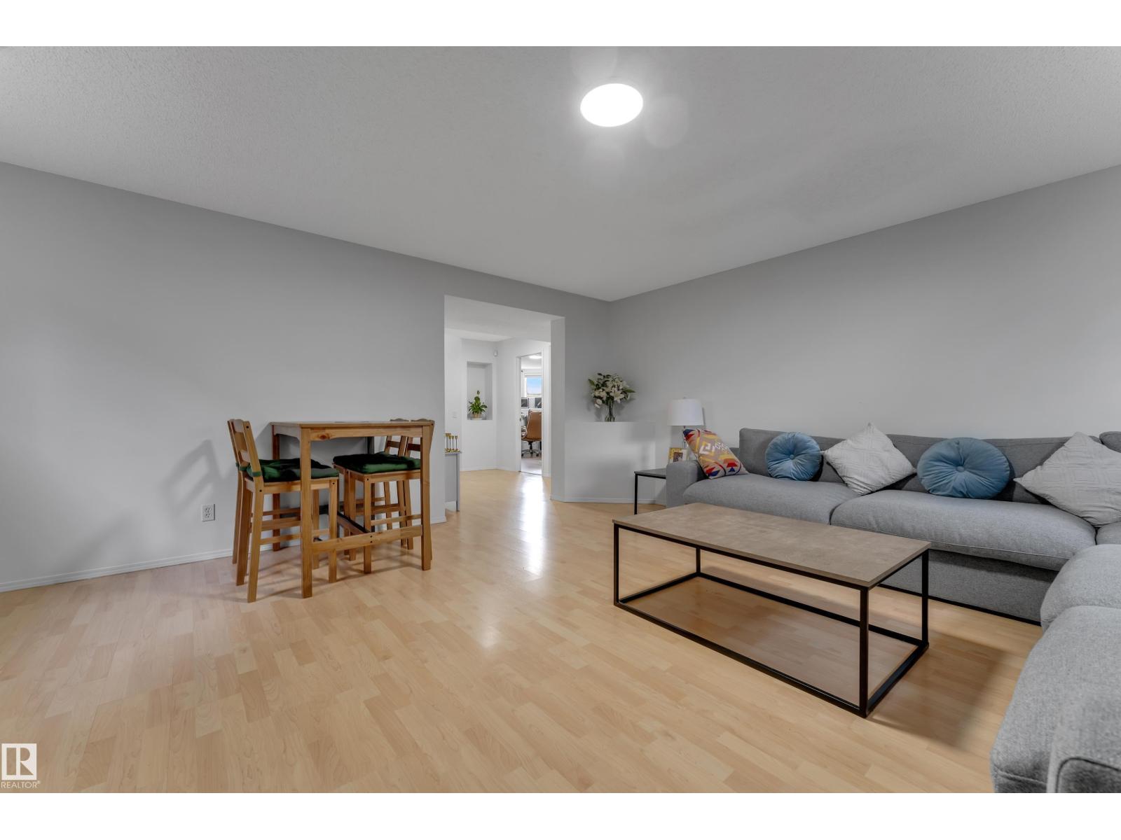 1233 Ormsby Ln Nw Property Photo 33
