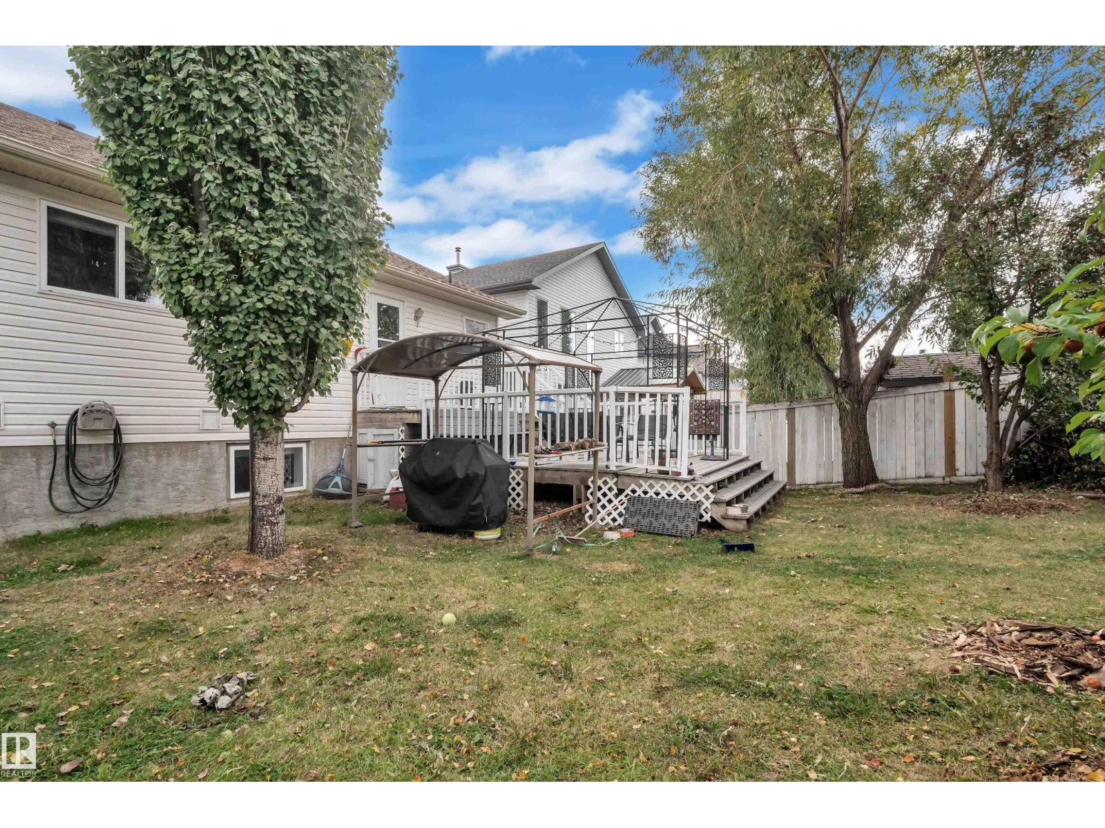 1233 Ormsby Ln Nw Property Photo 39