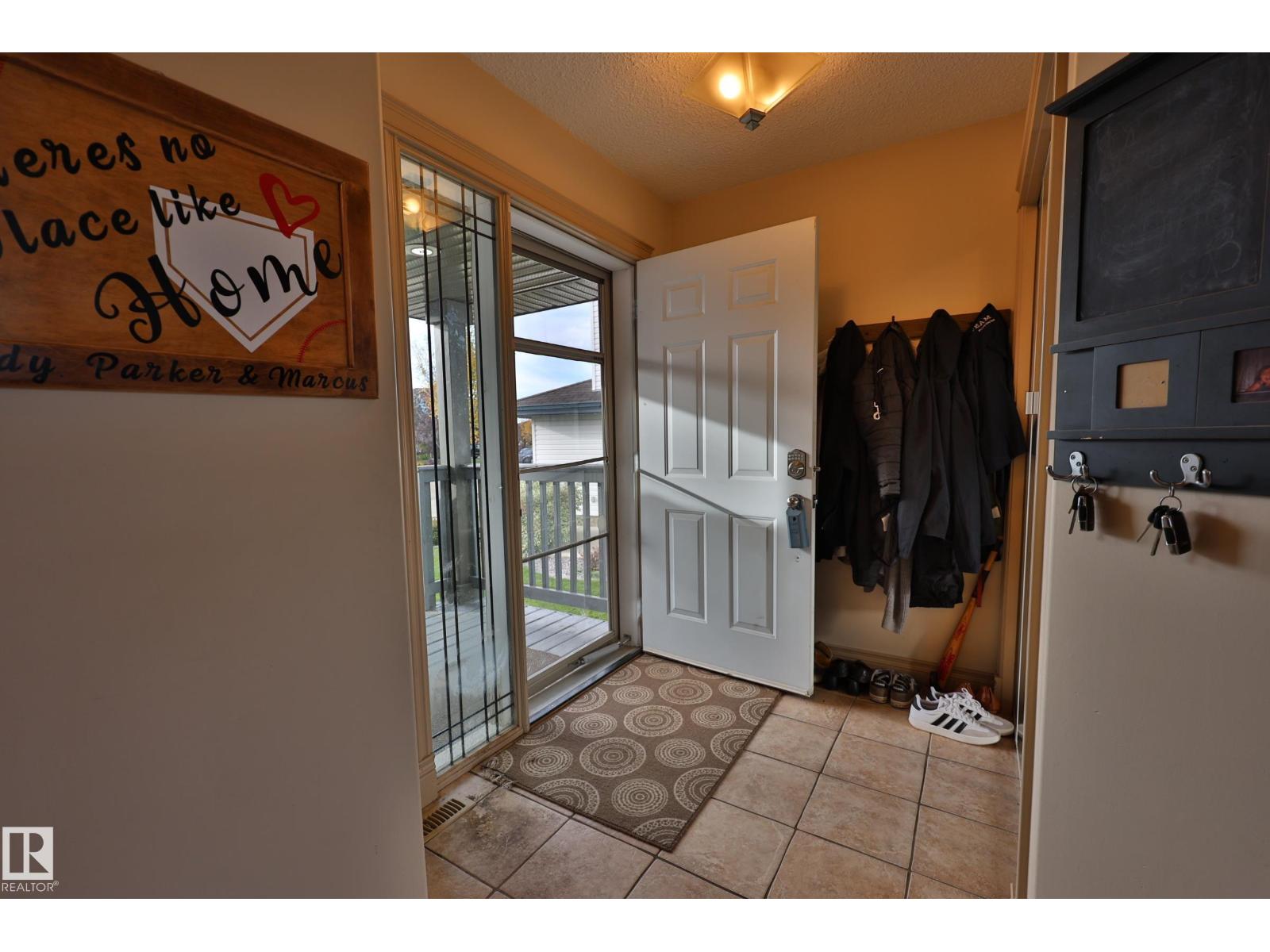 10603 95 St Property Photo 8