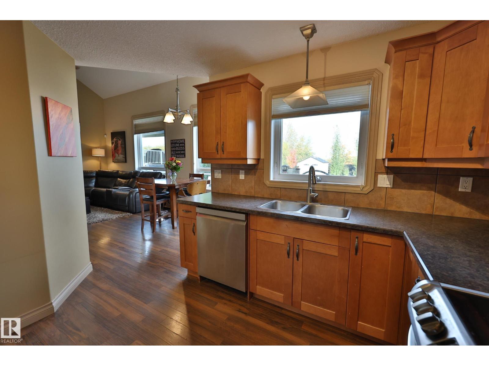 10603 95 St Property Photo 18