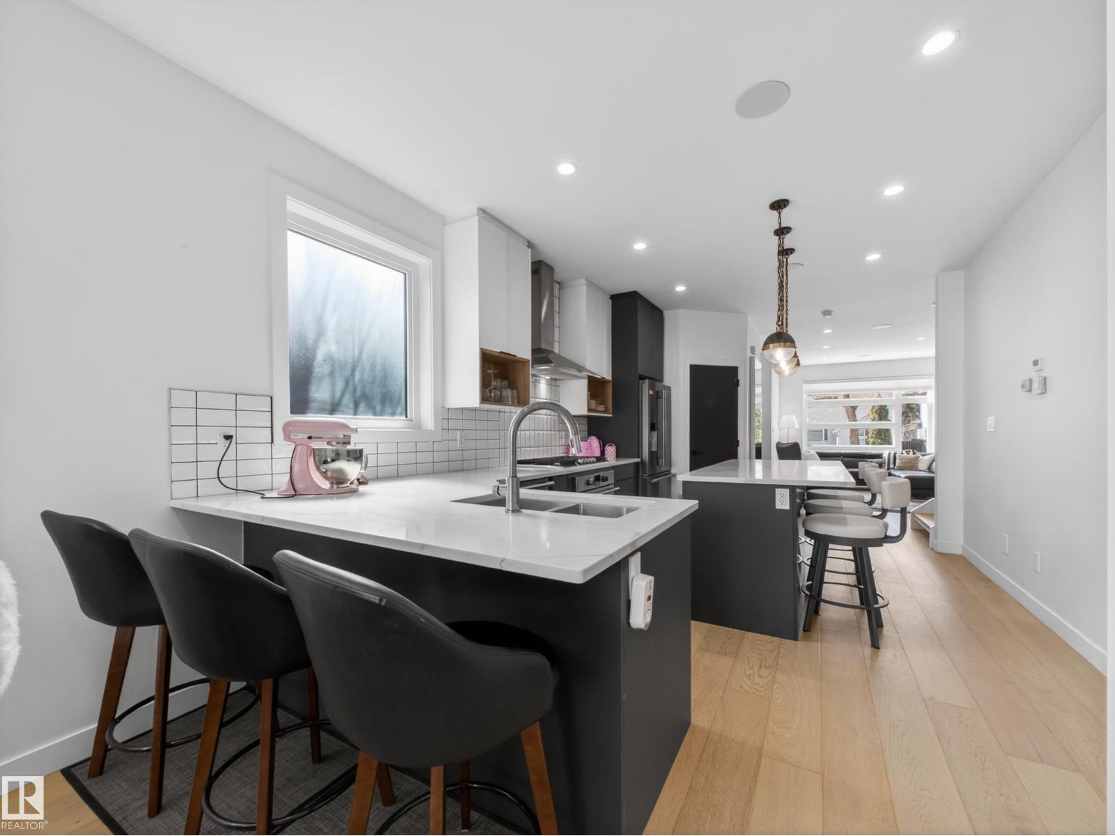 10449 143 St Nw Property Photo 15