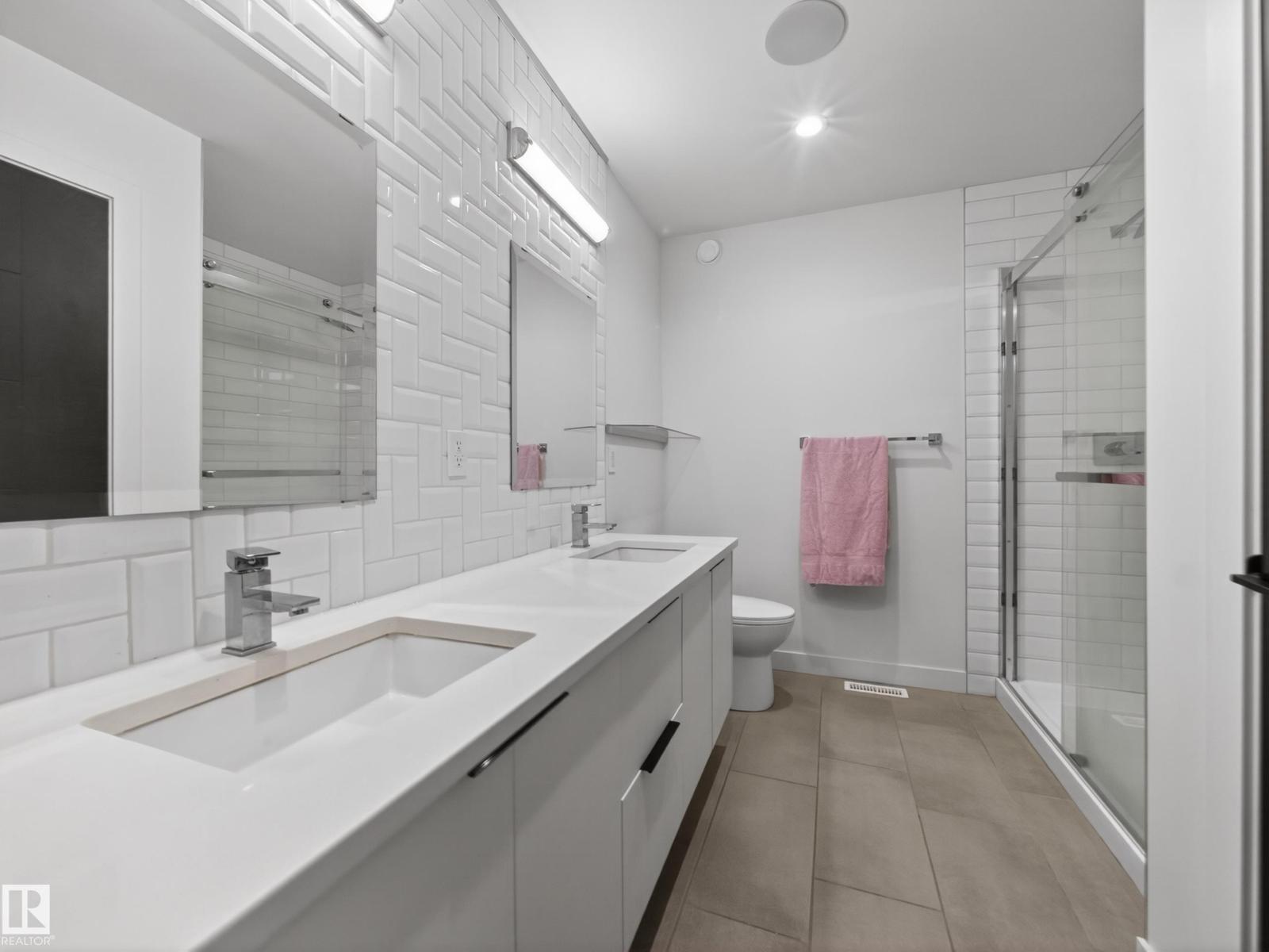 10449 143 St Nw Property Photo 52