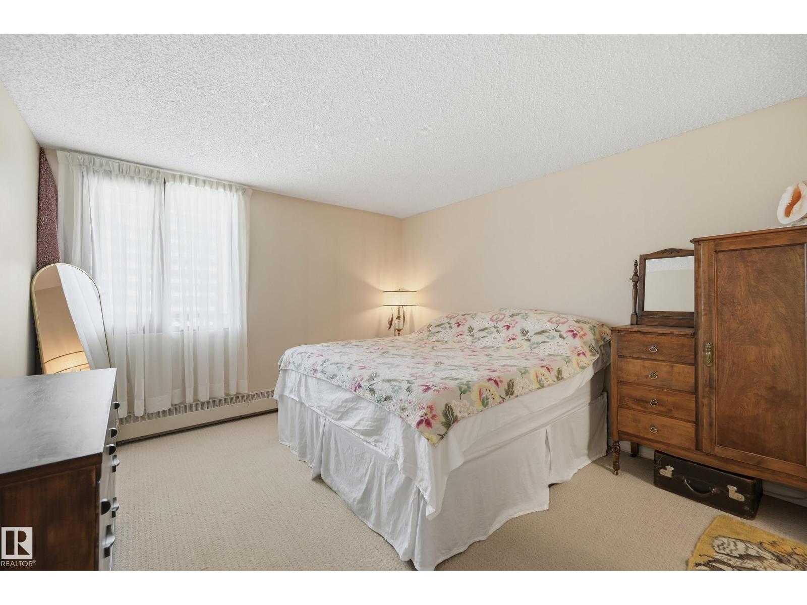#601 10125 109 St Nw Property Photo 18