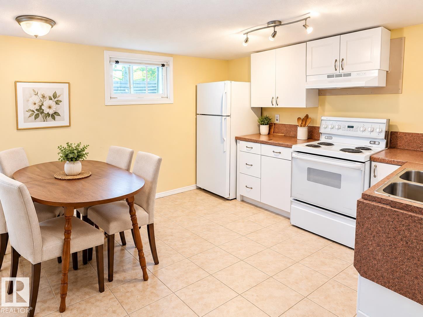 8907 83 Av Nw Property Photo 13