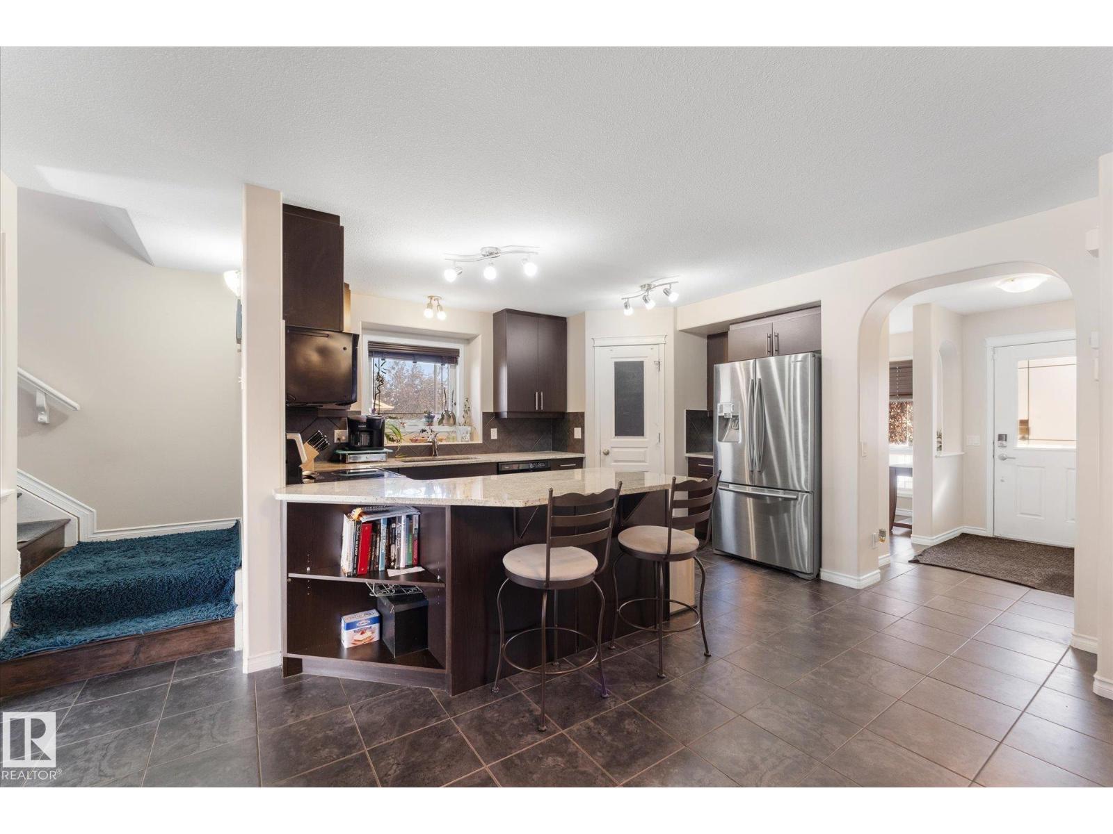 21304 59 Av Nw Property Photo 8