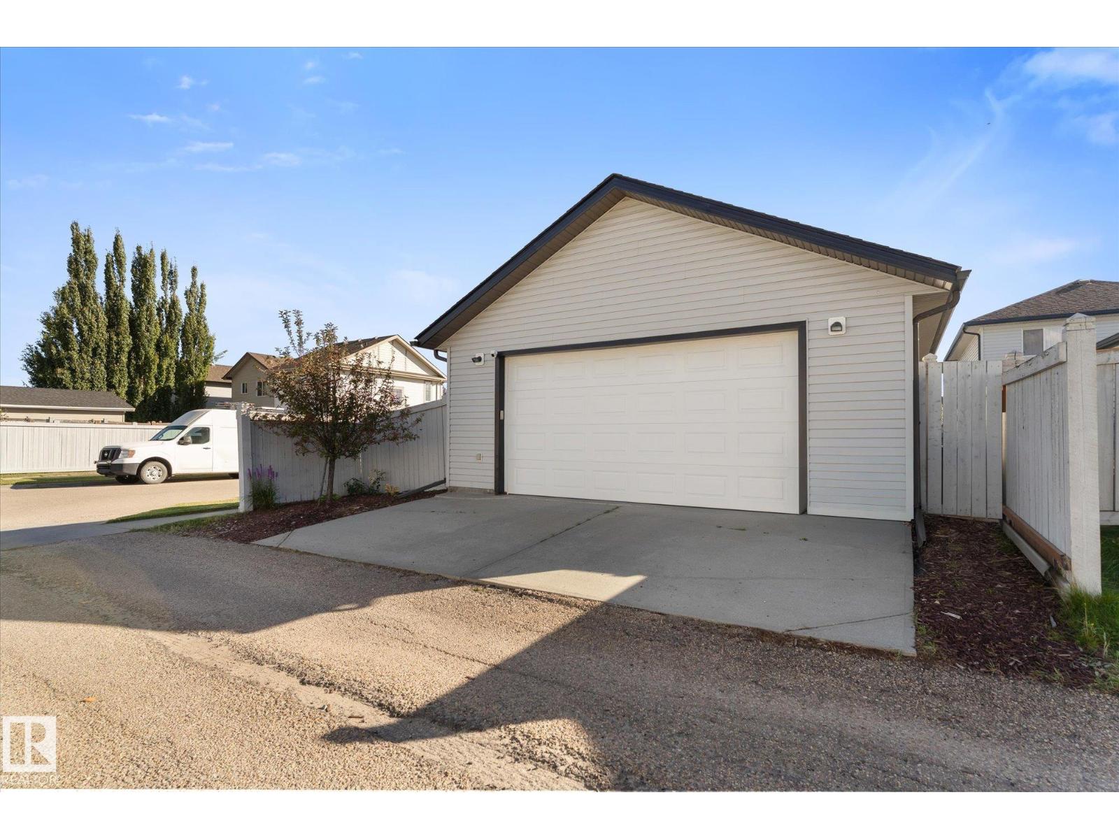 21304 59 Av Nw Property Photo 45