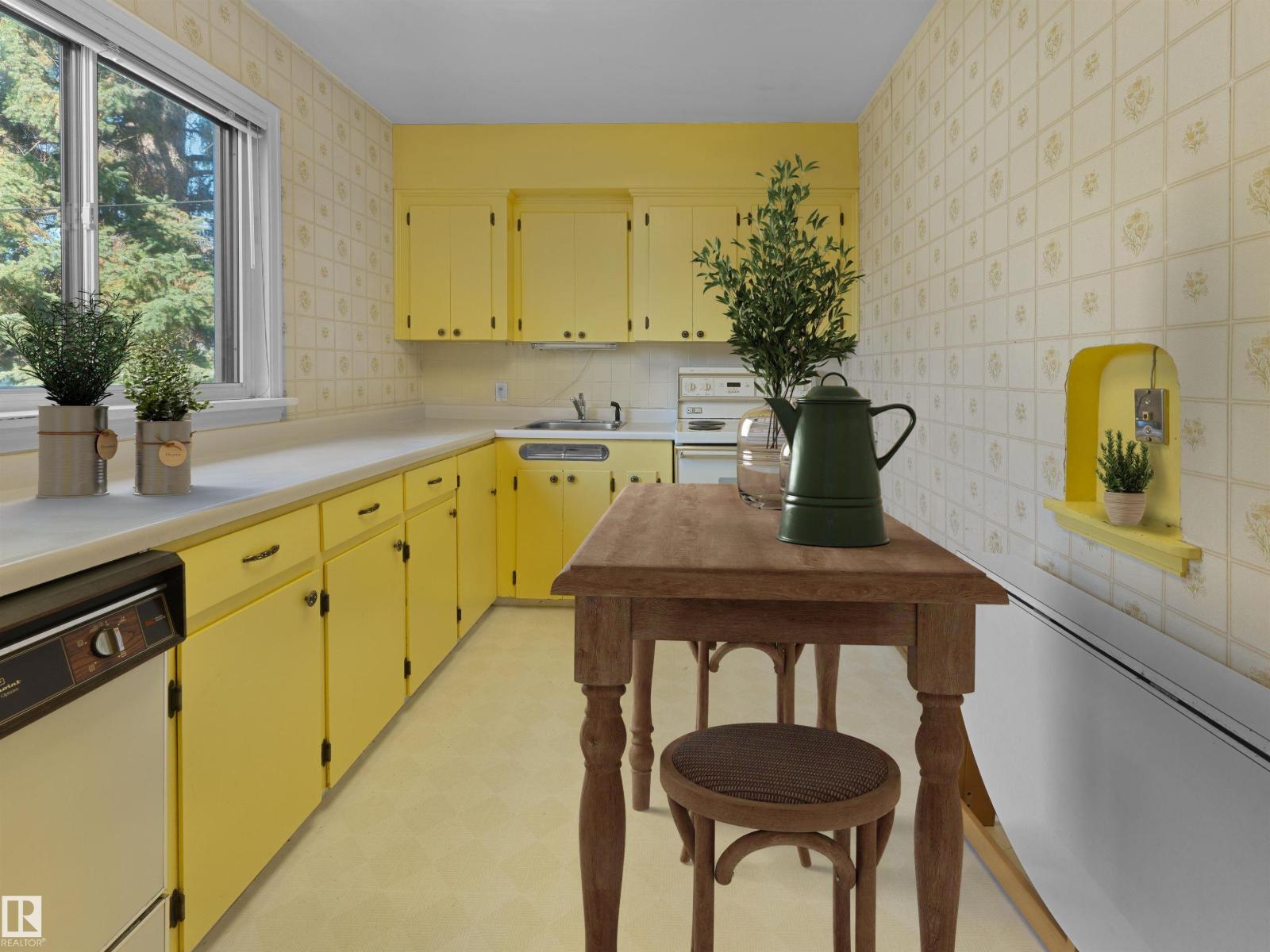 6810 110 St Nw Property Photo 10