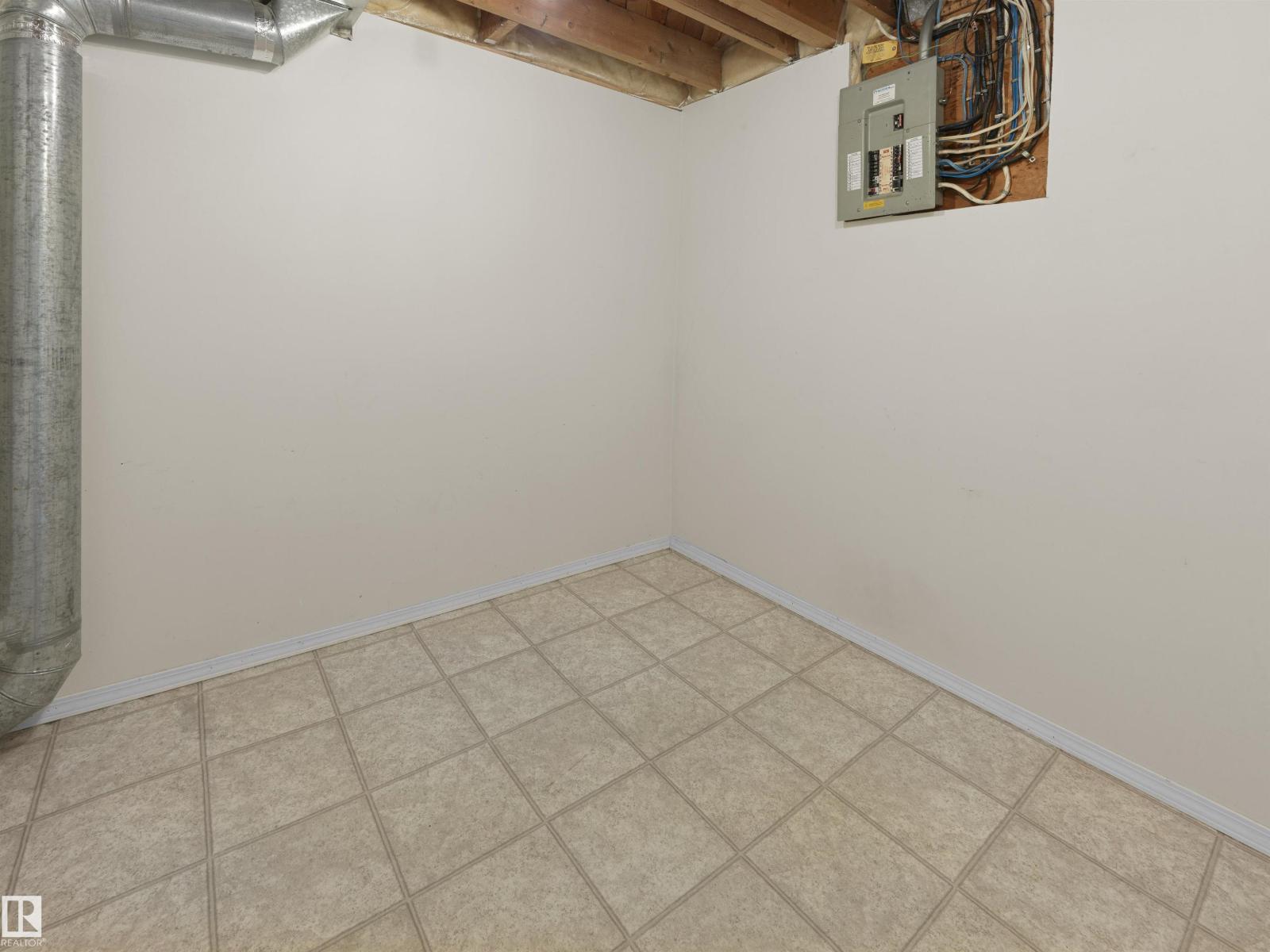 6810 110 St Nw Property Photo 24