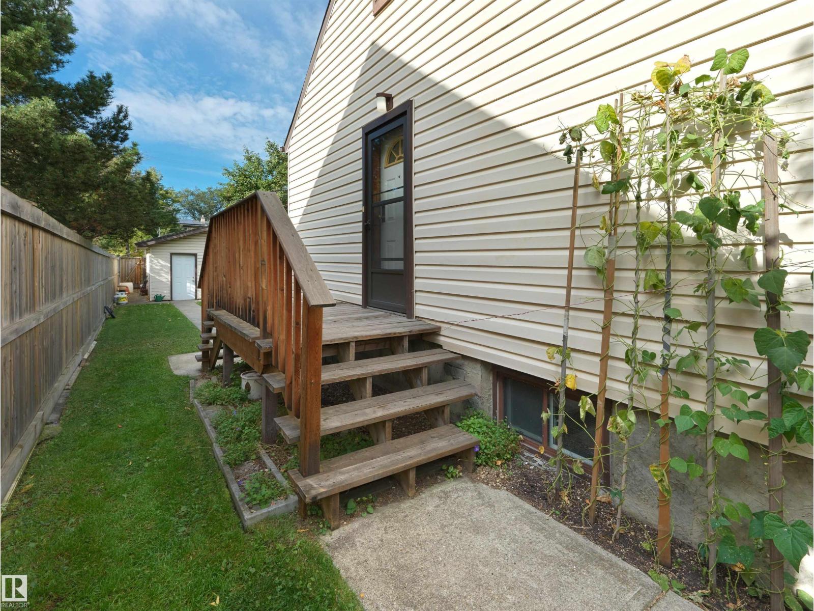 6810 110 St Nw Property Photo 26