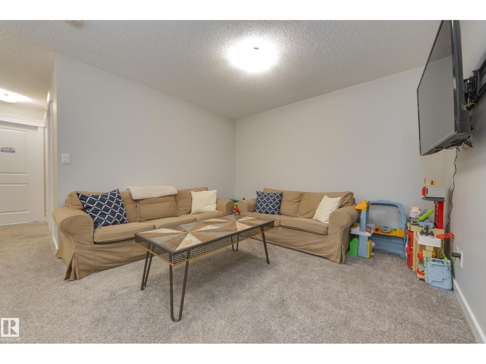 9932 223 St Nw Property Photo 20
