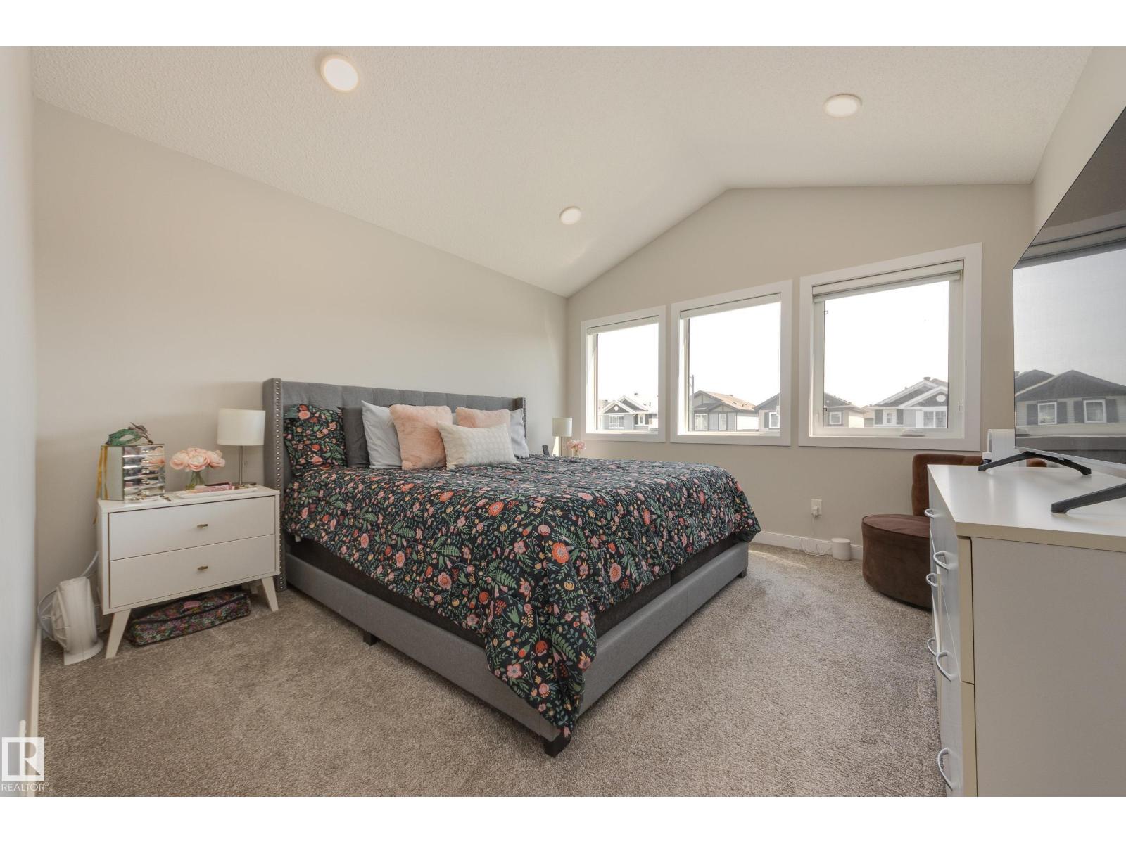9932 223 St Nw Property Photo 23