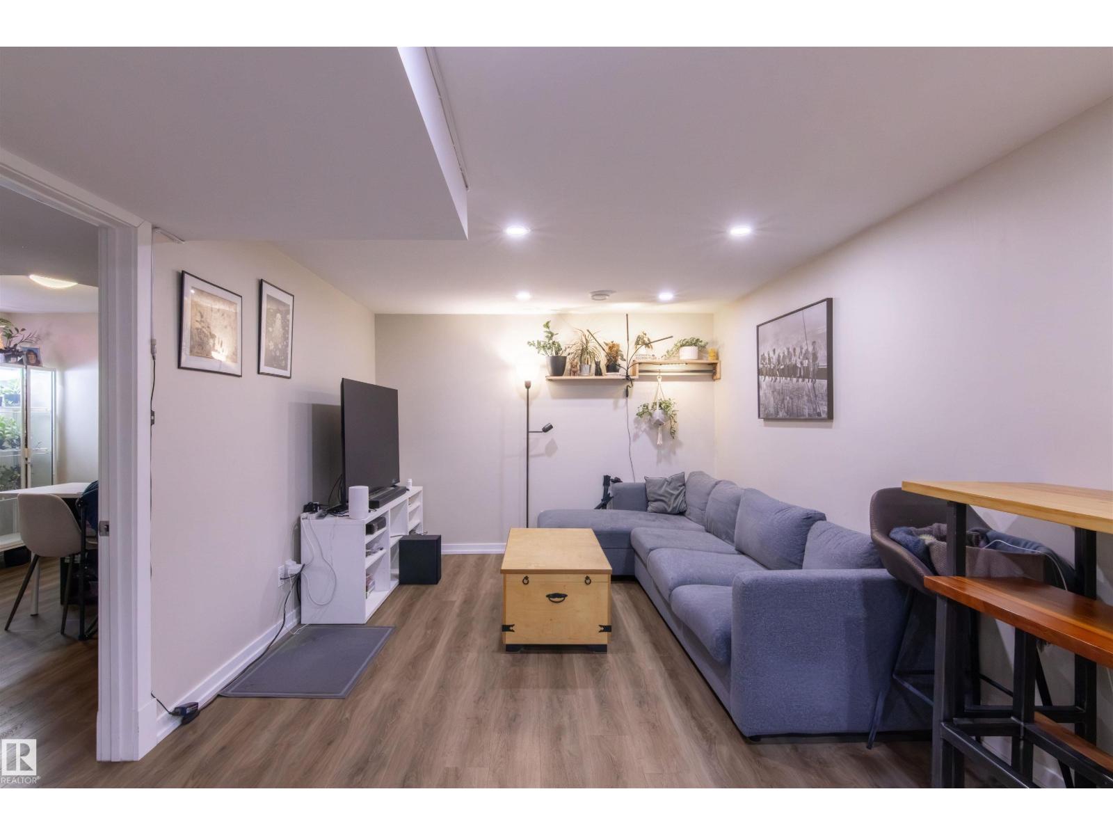 7115 39a Av Nw Property Photo 29