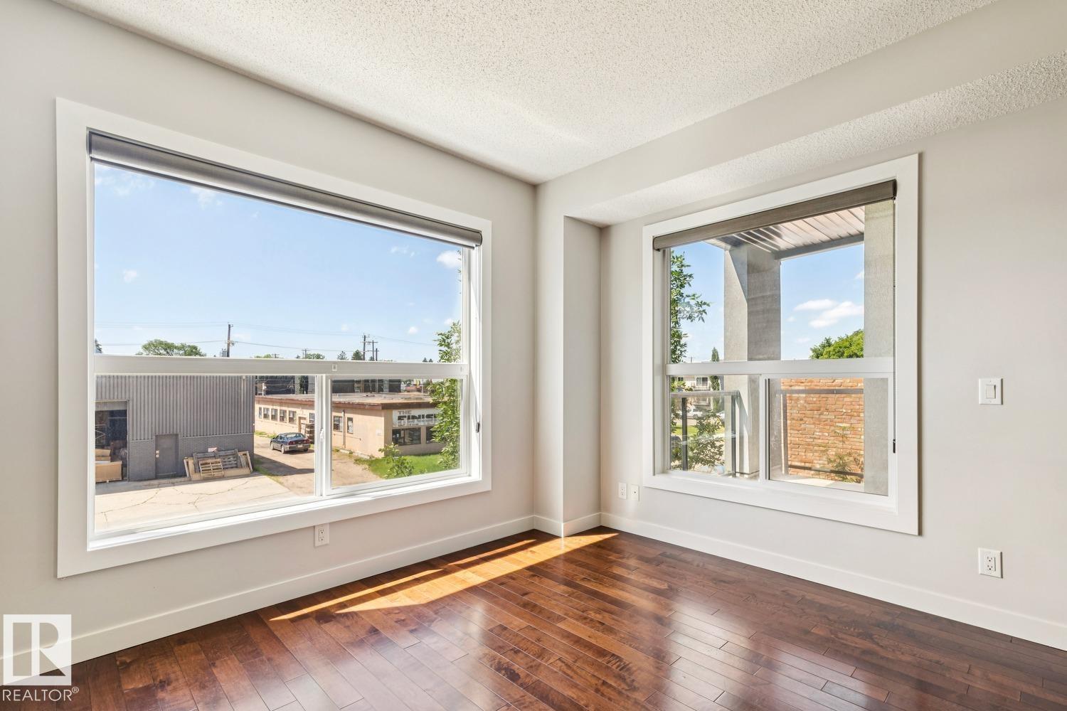 #217 10523 123 St Nw Property Photo 8