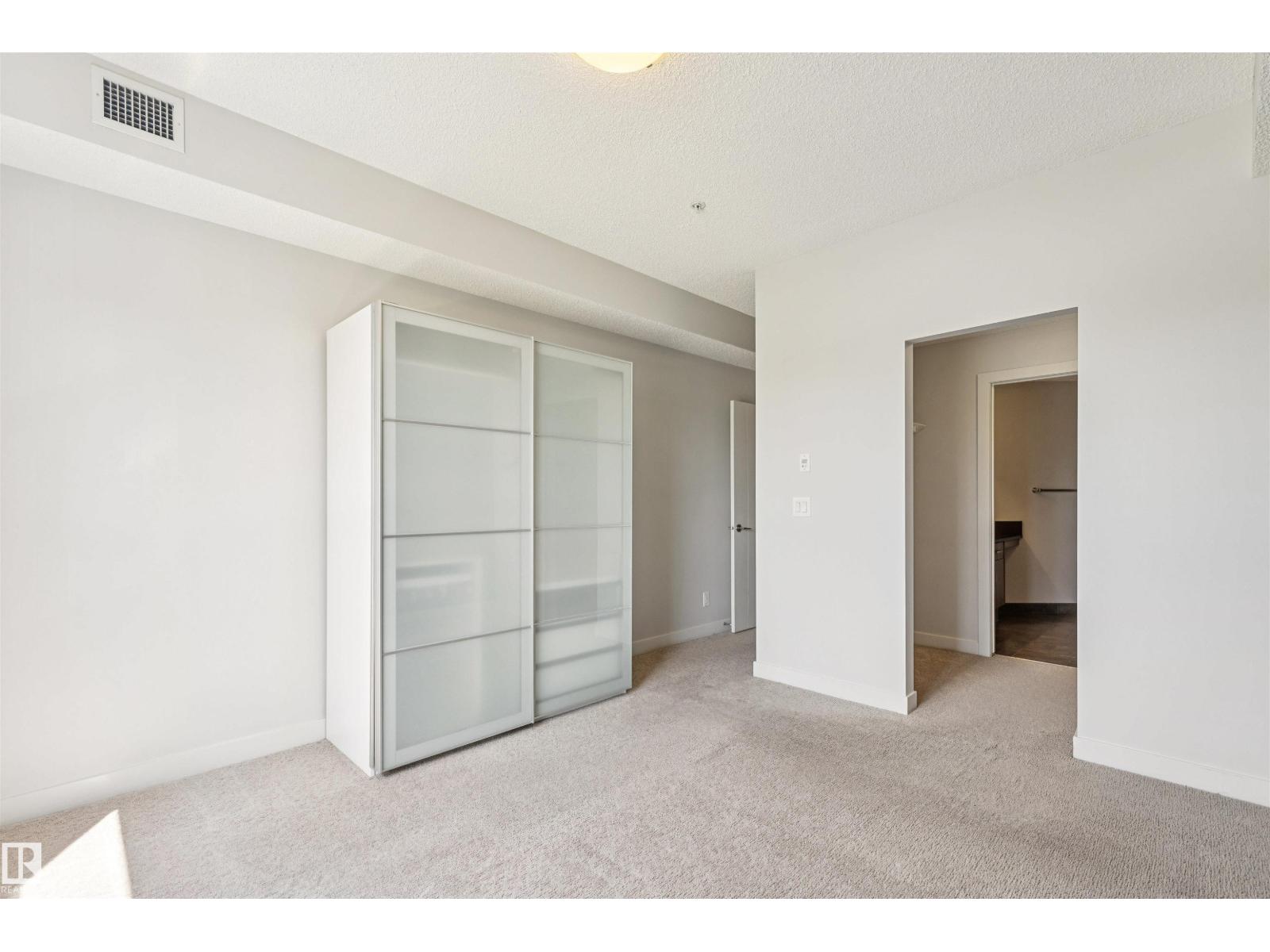 #217 10523 123 St Nw Property Photo 12