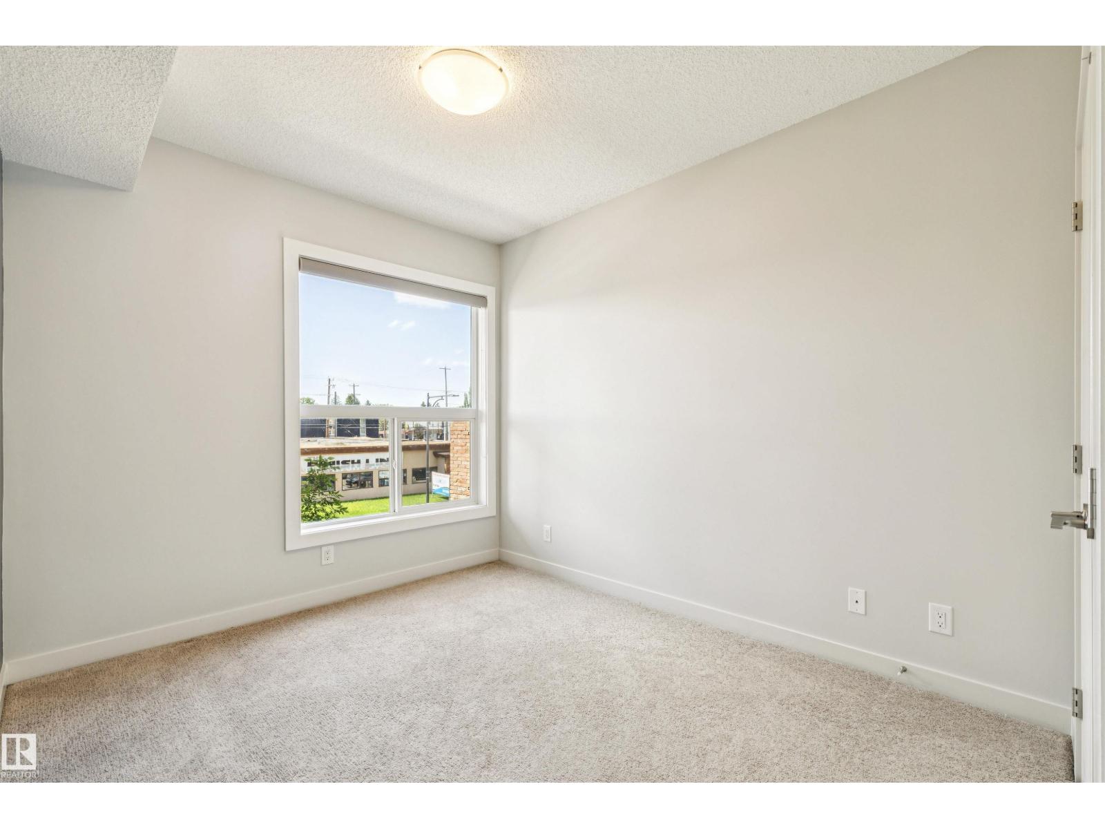 #217 10523 123 St Nw Property Photo 16