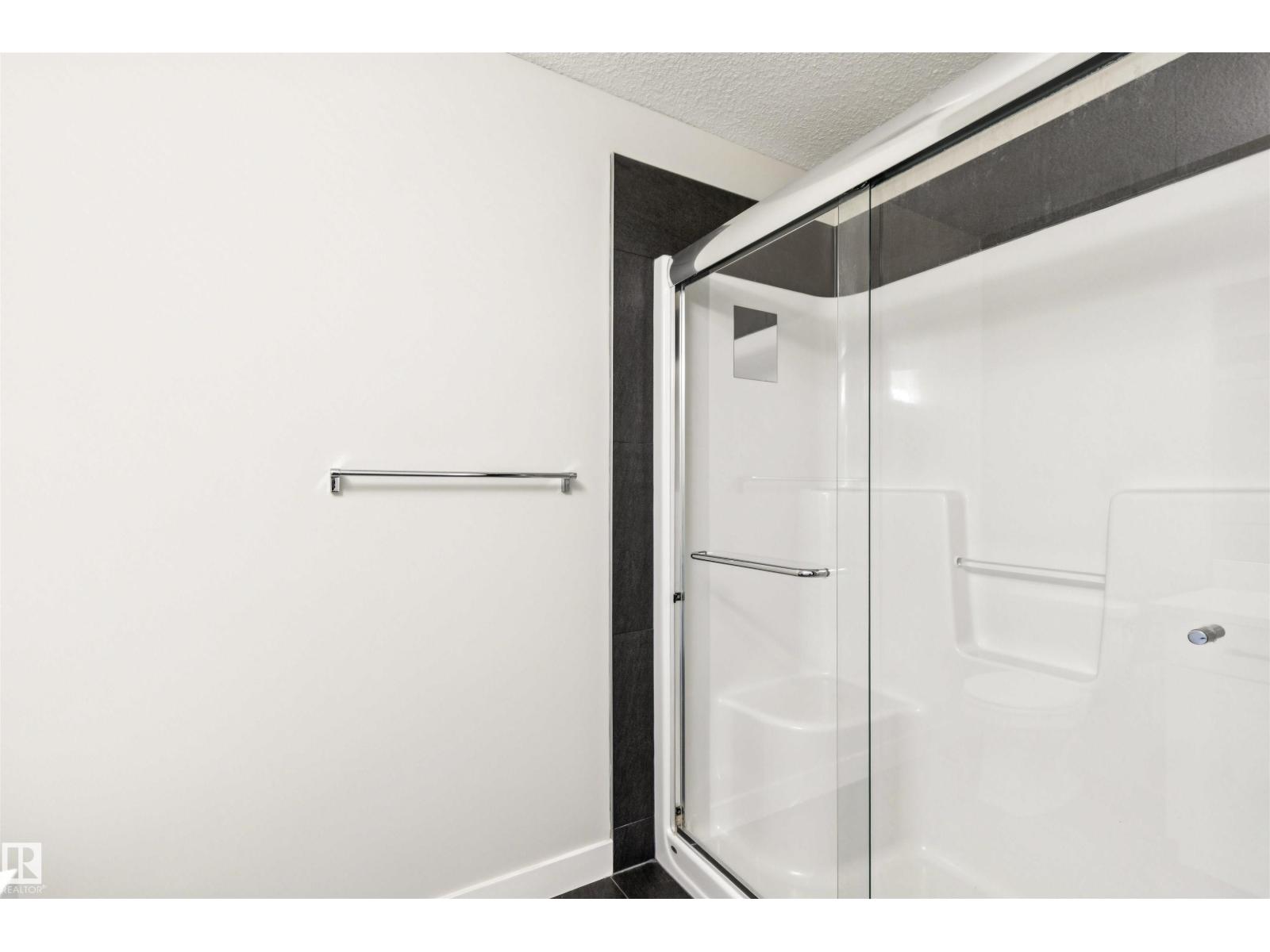 #217 10523 123 St Nw Property Photo 18