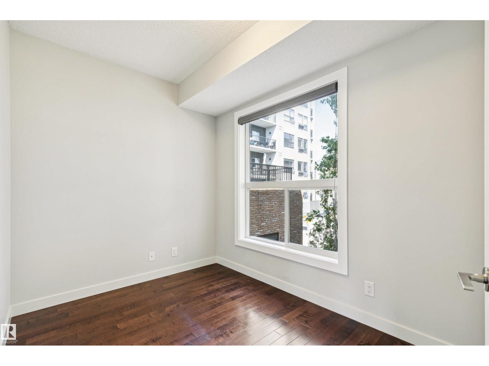 #217 10523 123 St Nw Property Photo 19