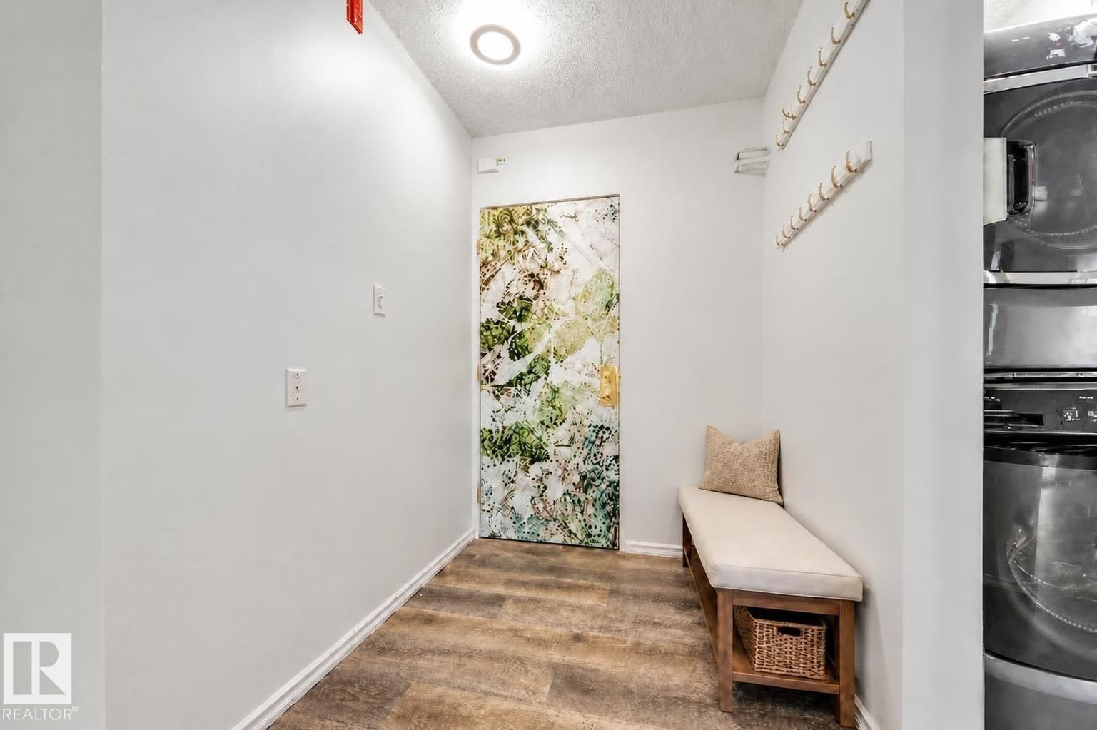 #1001 9909 110 St Nw Property Photo 4