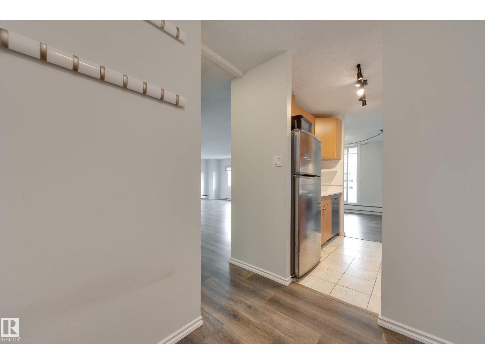 #1001 9909 110 St Nw Property Photo 5