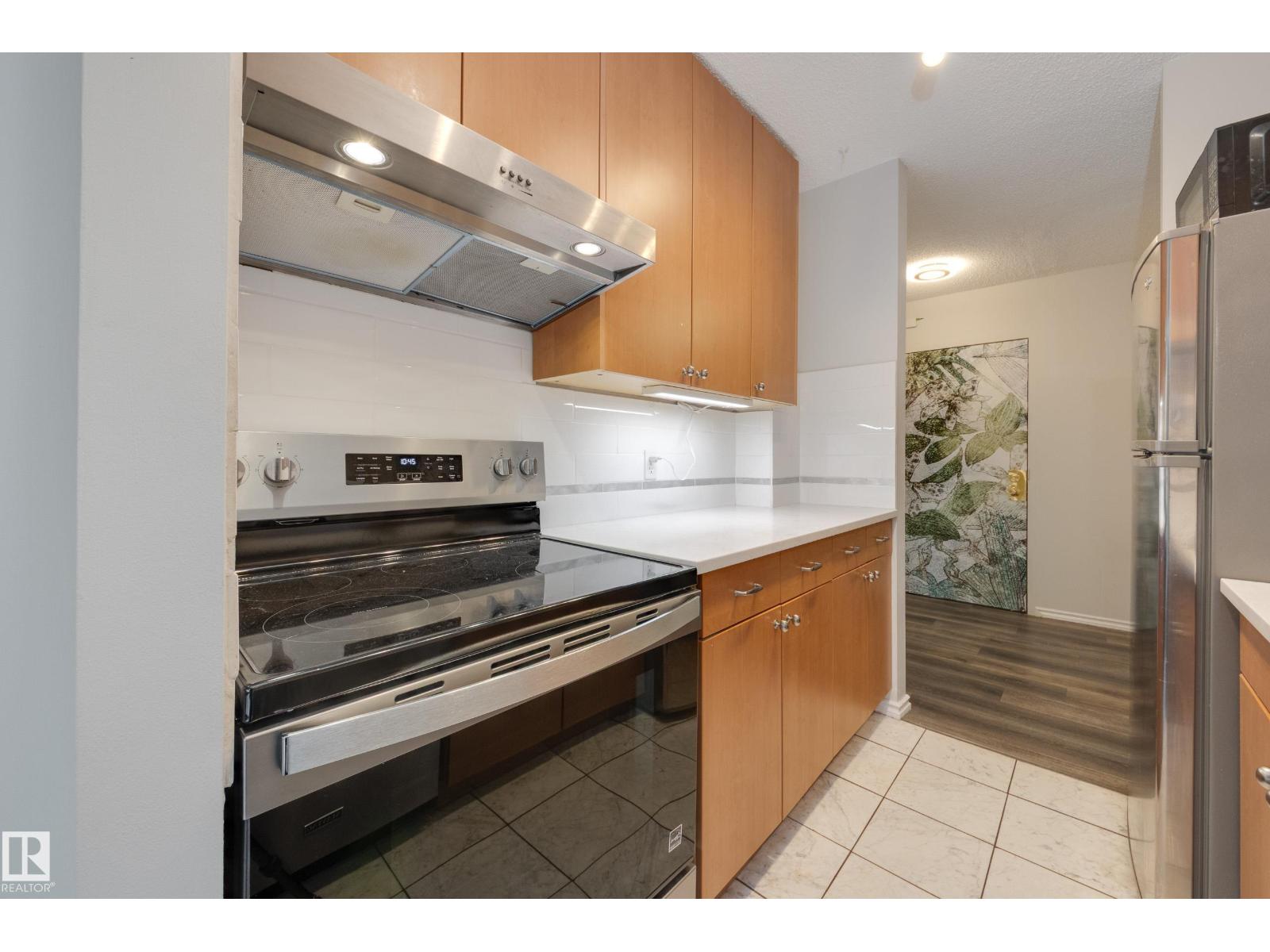 #1001 9909 110 St Nw Property Photo 7