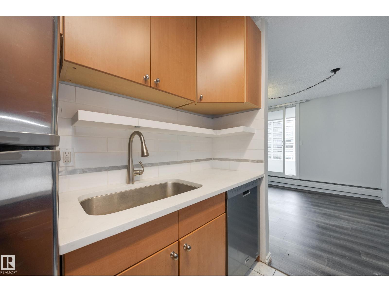 #1001 9909 110 St Nw Property Photo 8