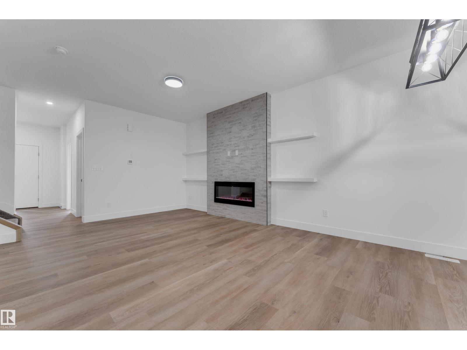 4213 63 St Property Photo 9