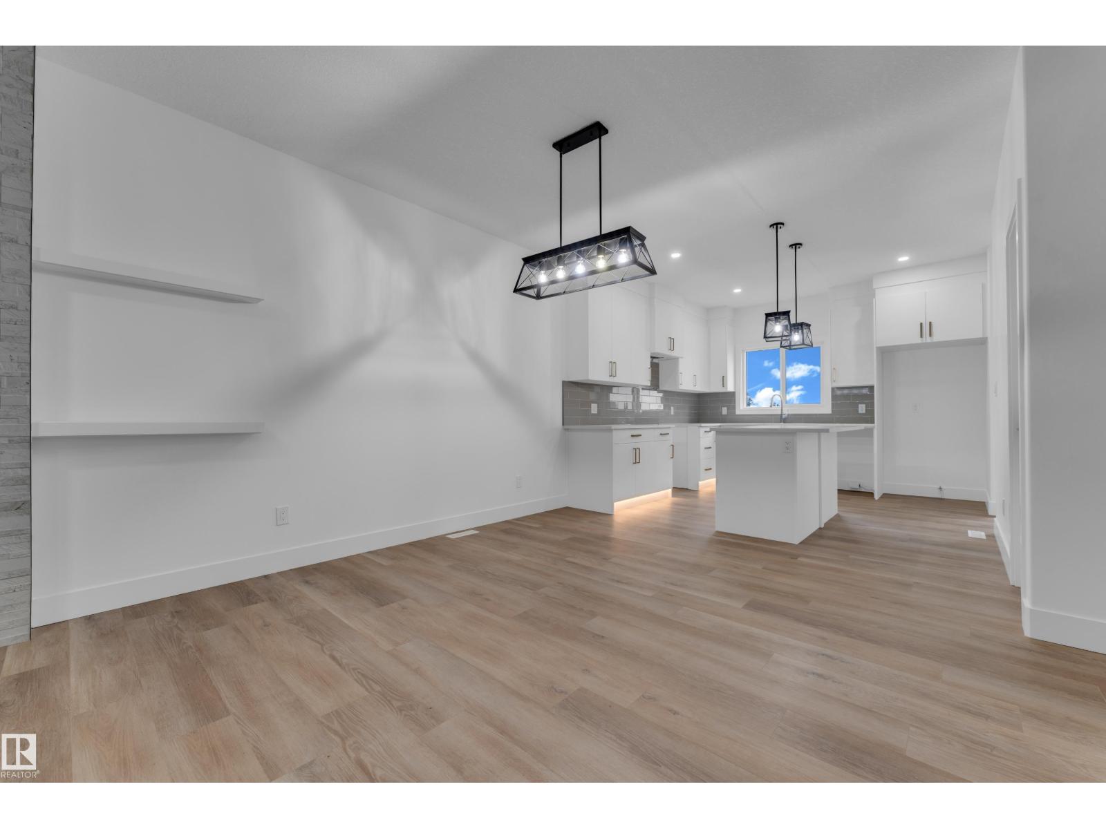 4213 63 St Property Photo 11