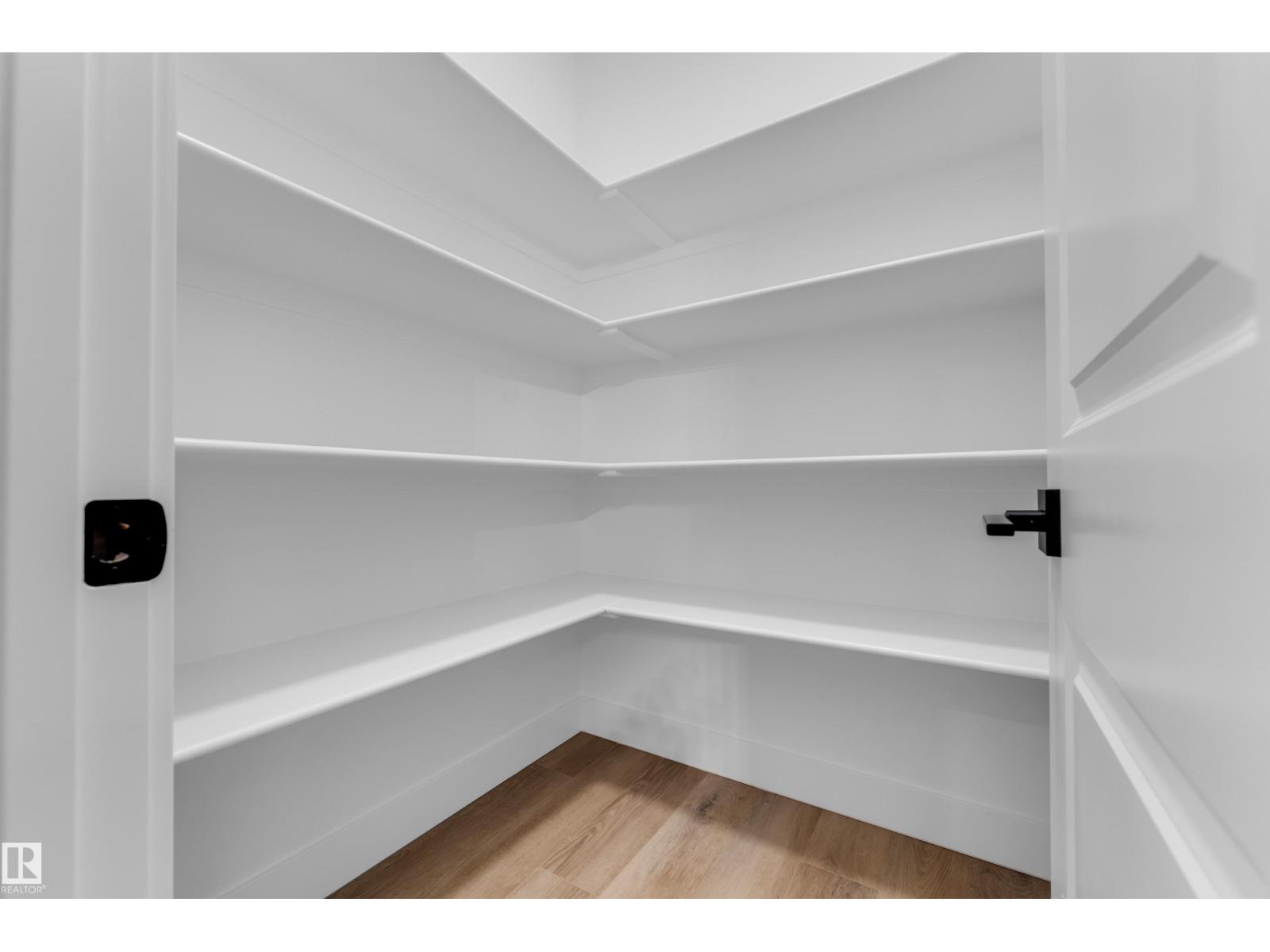 4213 63 St Property Photo 18