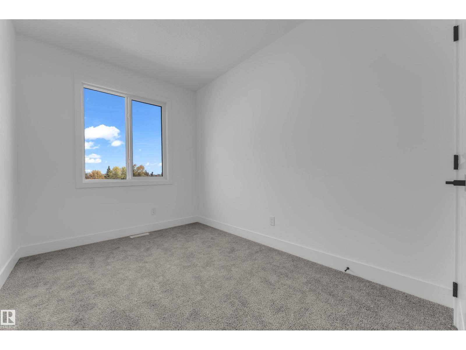 4213 63 St Property Photo 30
