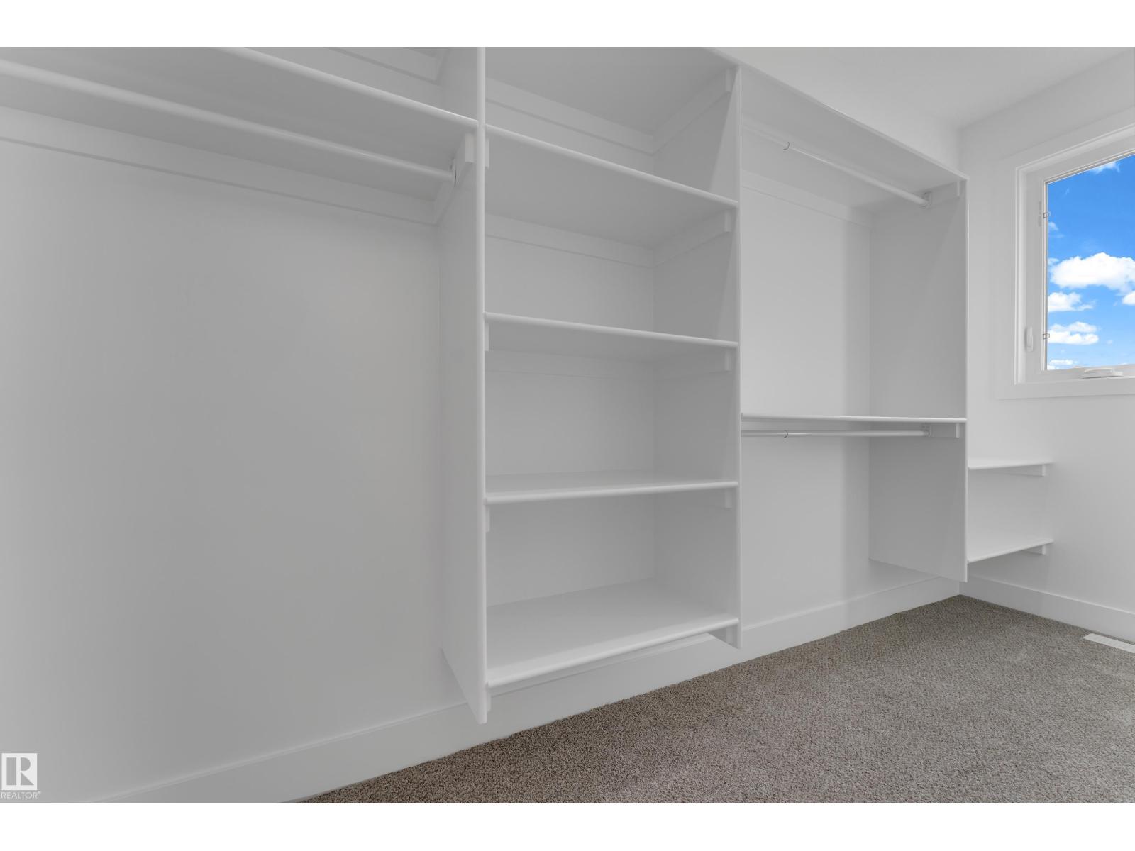 4213 63 St Property Photo 34