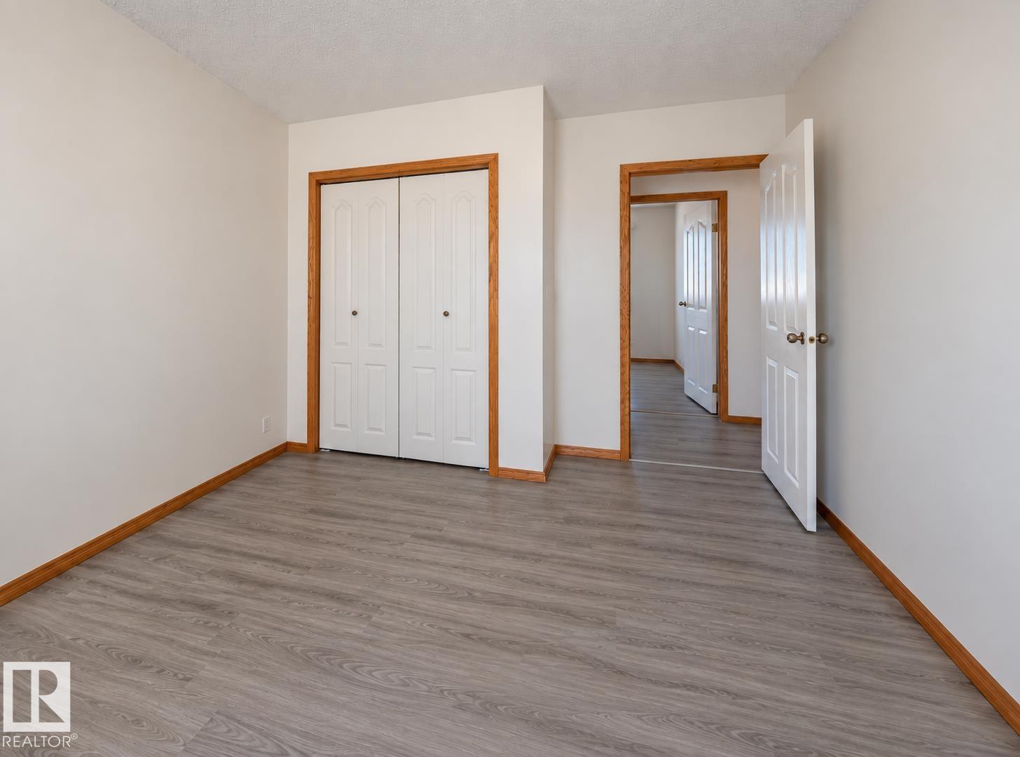 5320 54 St Property Photo 13