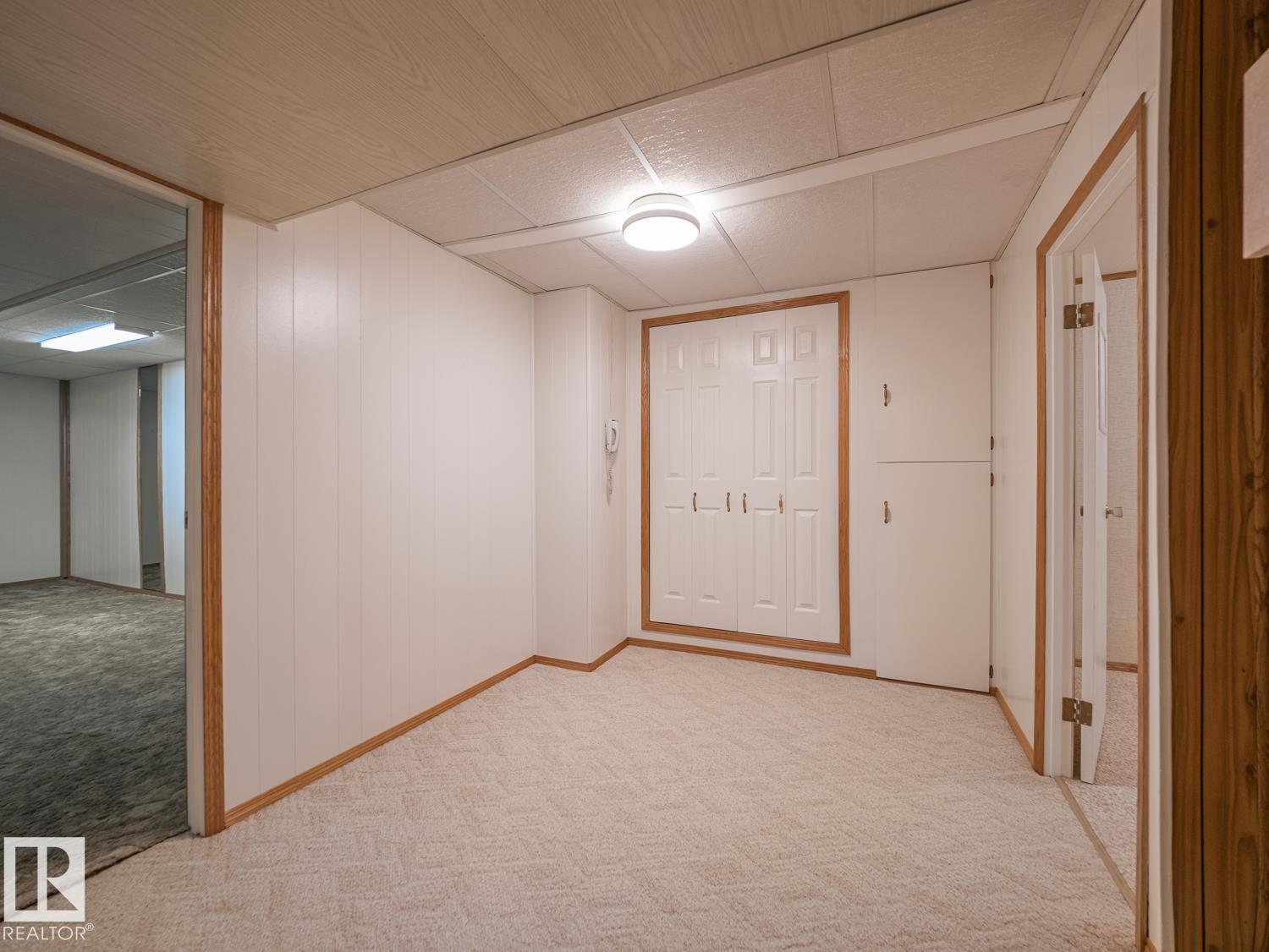 5320 54 St Property Photo 14