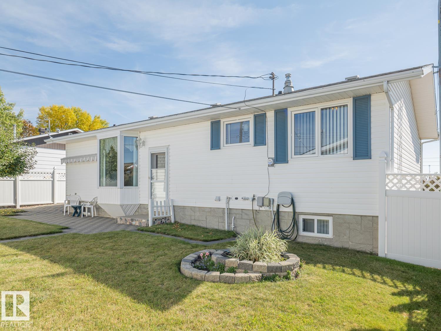 5320 54 St Property Photo 24