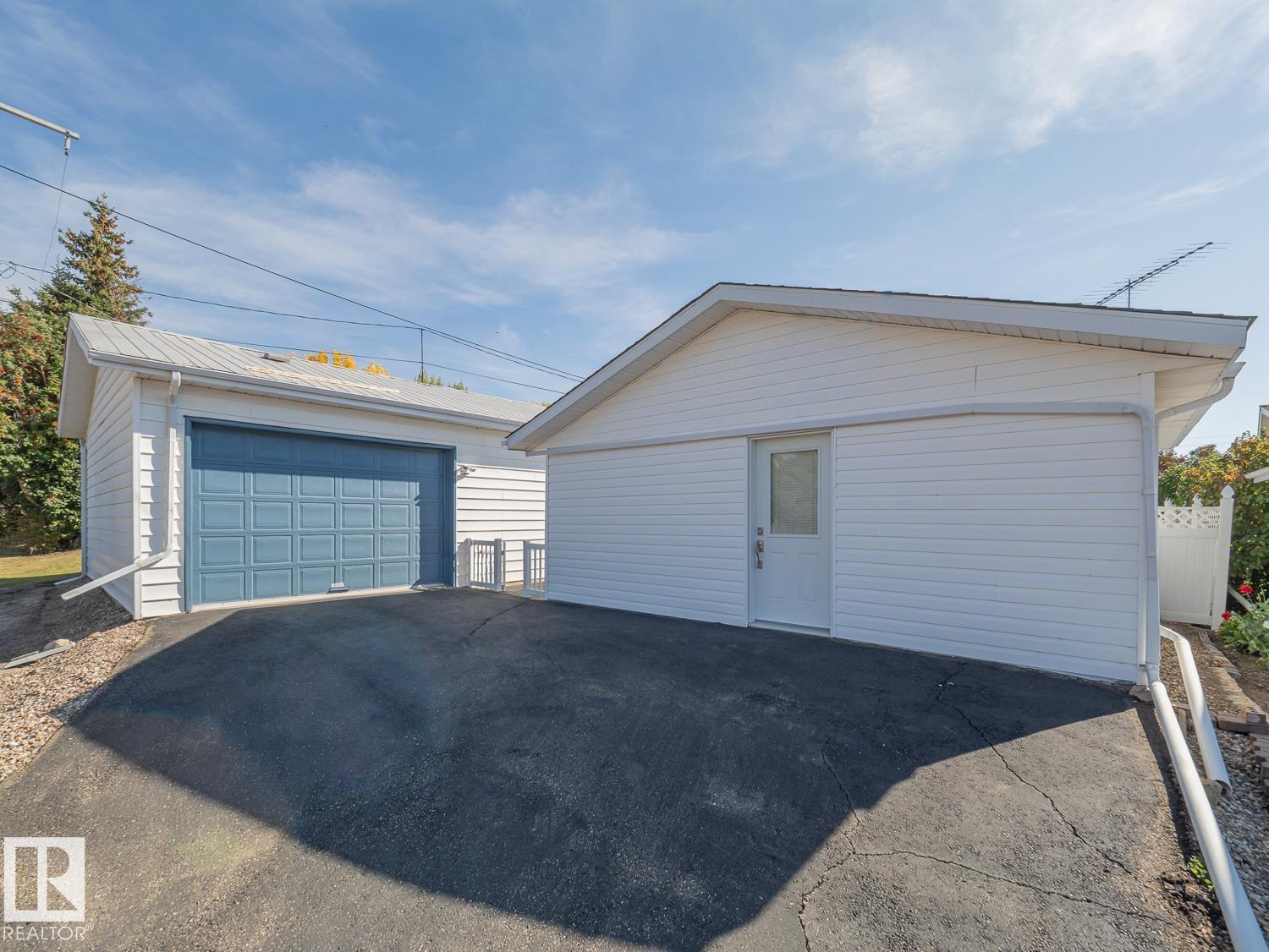 5320 54 St Property Photo 26