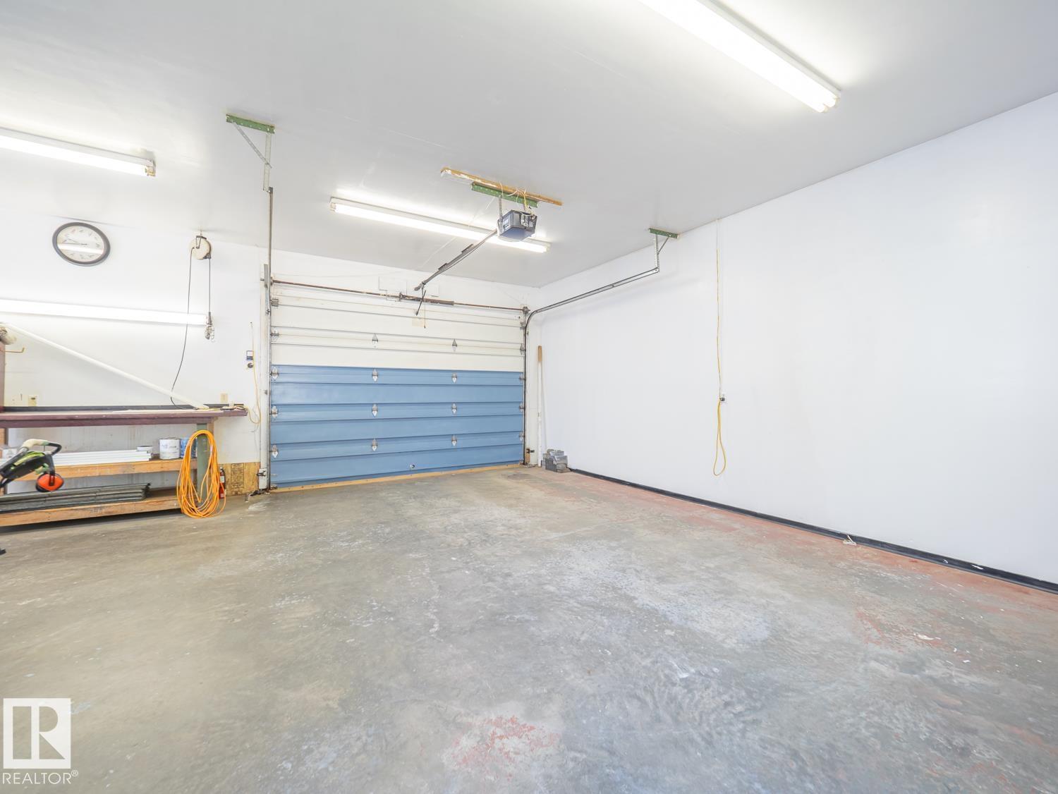 5320 54 St Property Photo 29