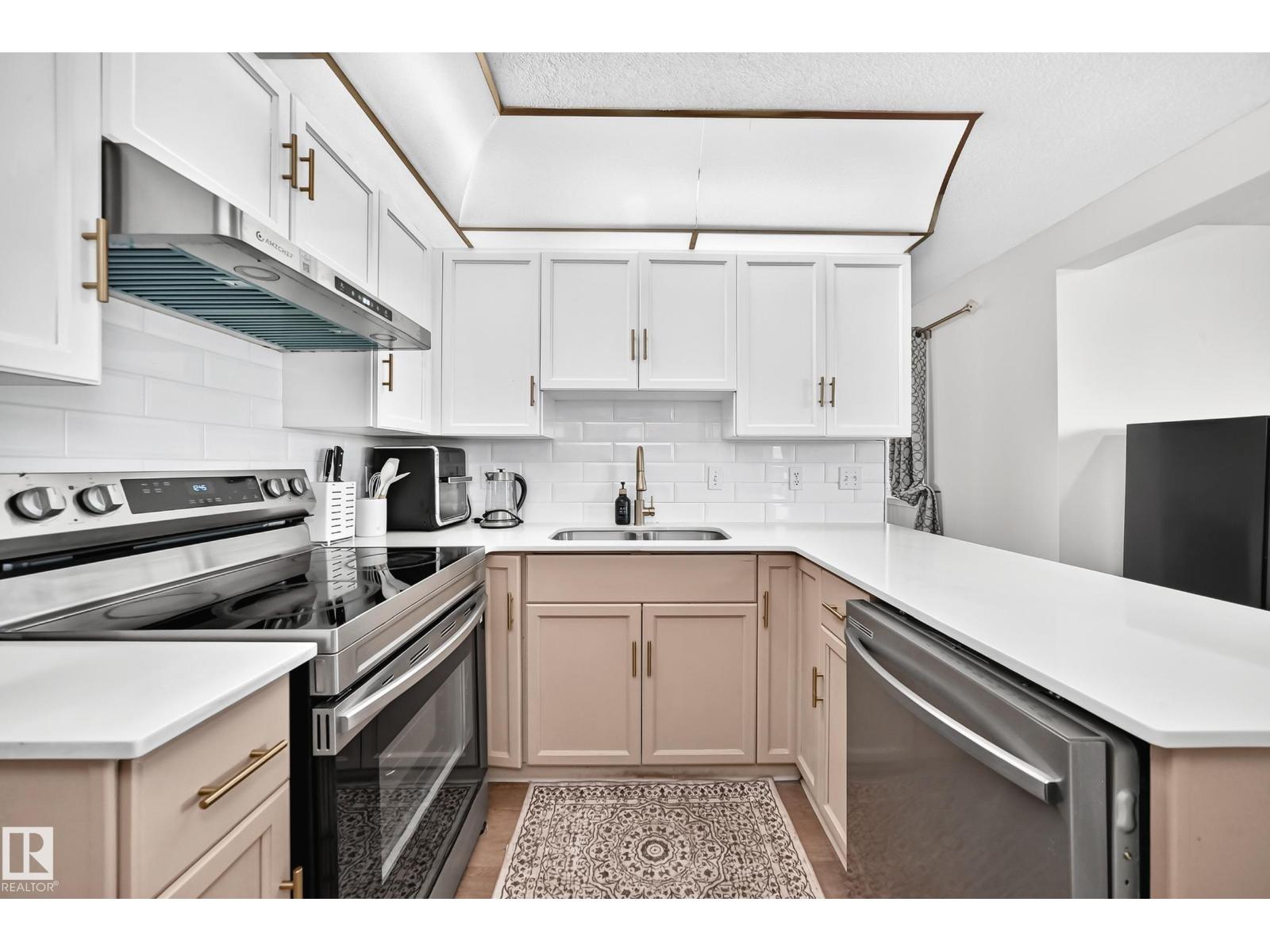 4424 33 St Nw Property Photo 10